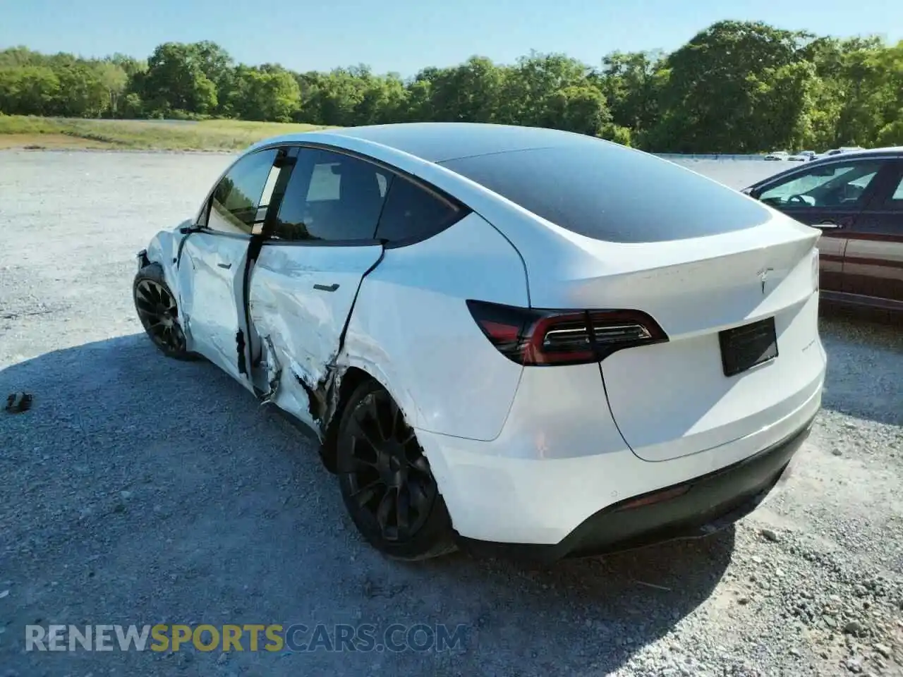 3 Photograph of a damaged car 5YJYGDEE1LF008351 TESLA MODEL Y 2020