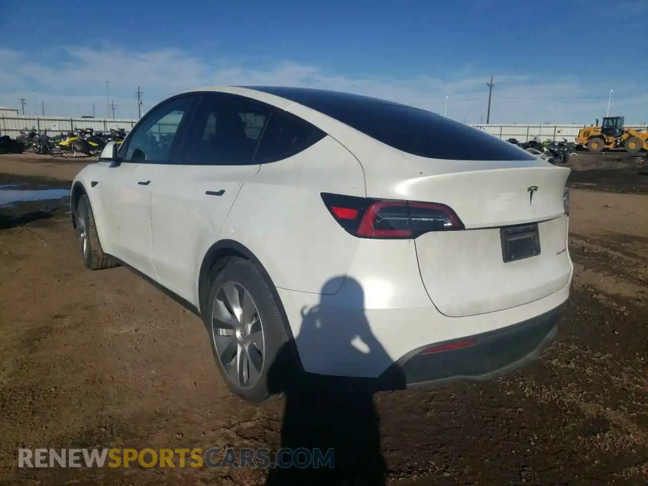 3 Photograph of a damaged car 5YJYGDEE1LF015185 TESLA MODEL Y 2020