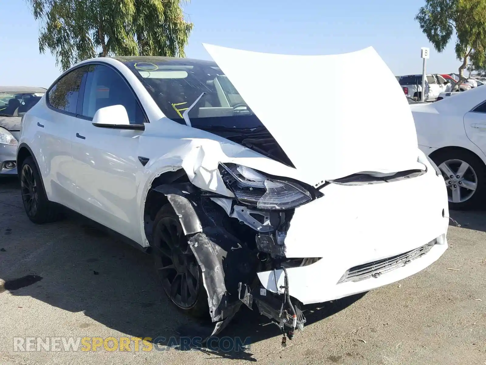 1 Photograph of a damaged car 5YJYGDEE1LF022301 TESLA MODEL Y 2020