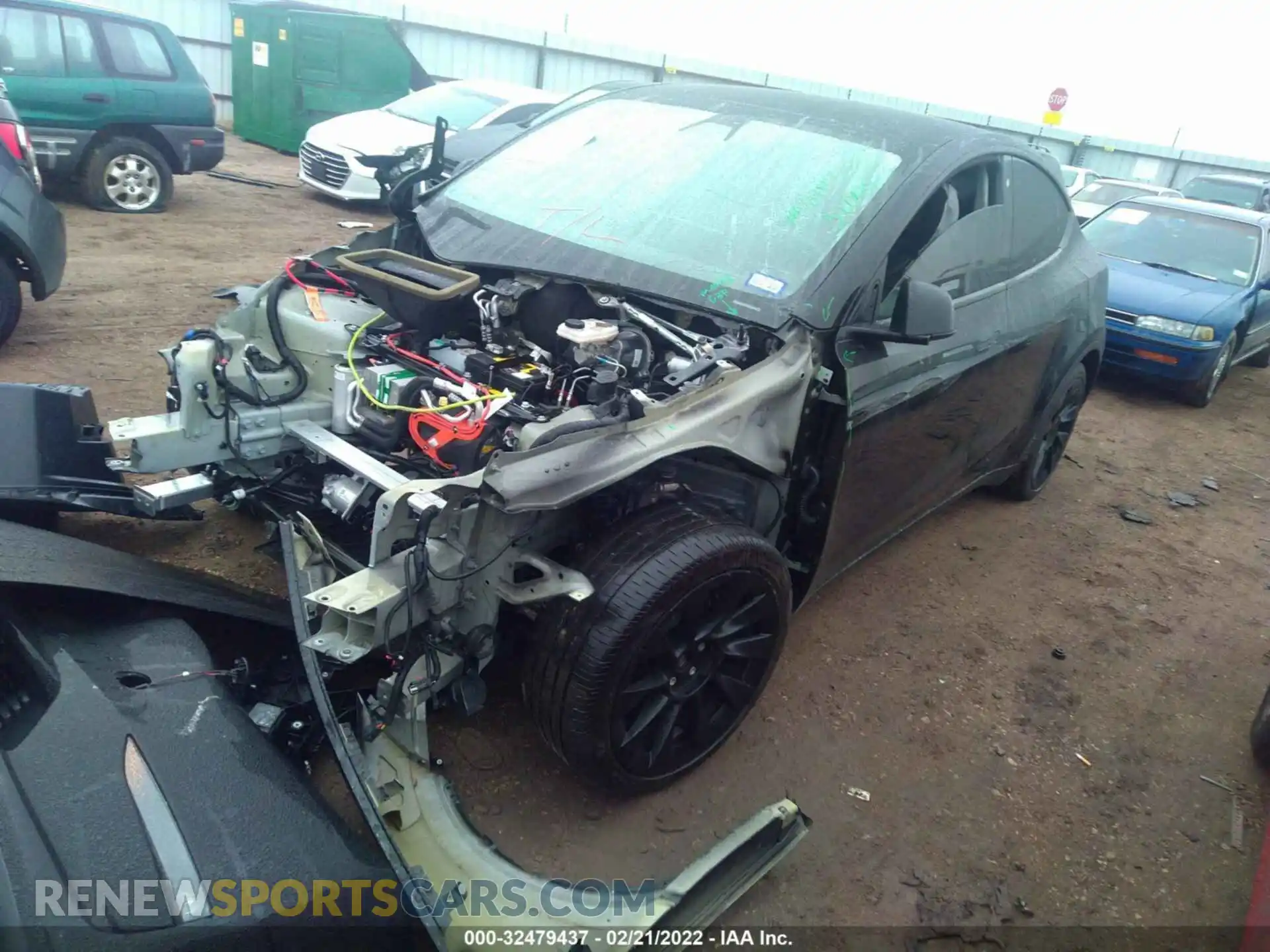 2 Photograph of a damaged car 5YJYGDEE1LF048817 TESLA MODEL Y 2020