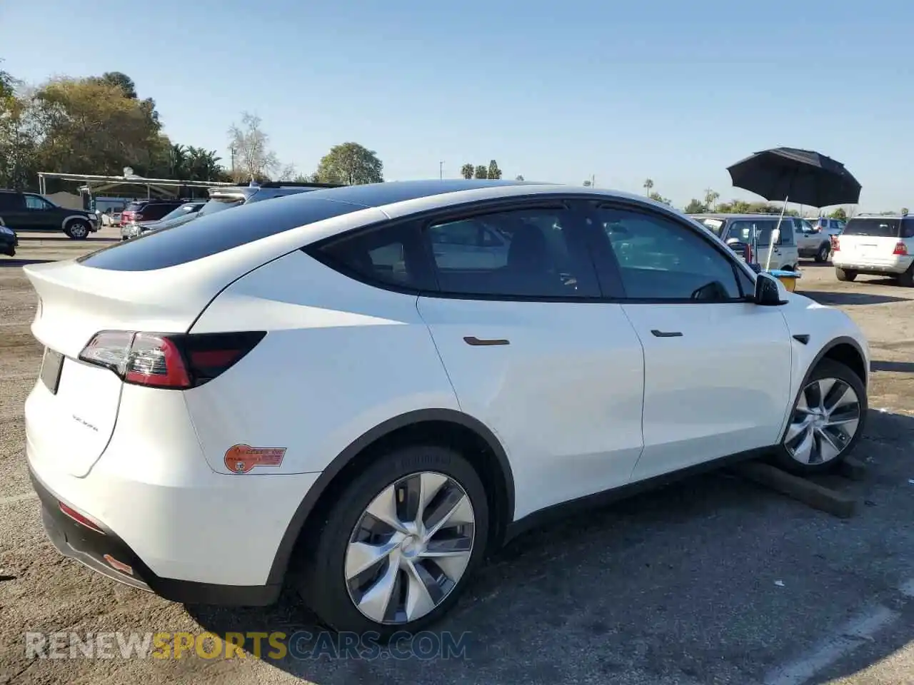 3 Photograph of a damaged car 5YJYGDEE2LF010805 TESLA MODEL Y 2020