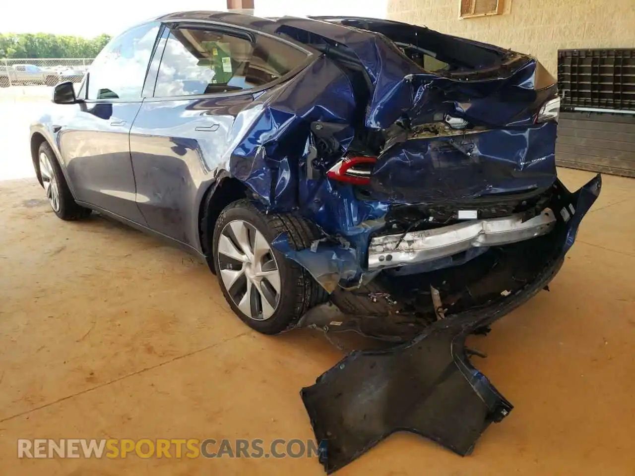 3 Photograph of a damaged car 5YJYGDEE2LF011985 TESLA MODEL Y 2020