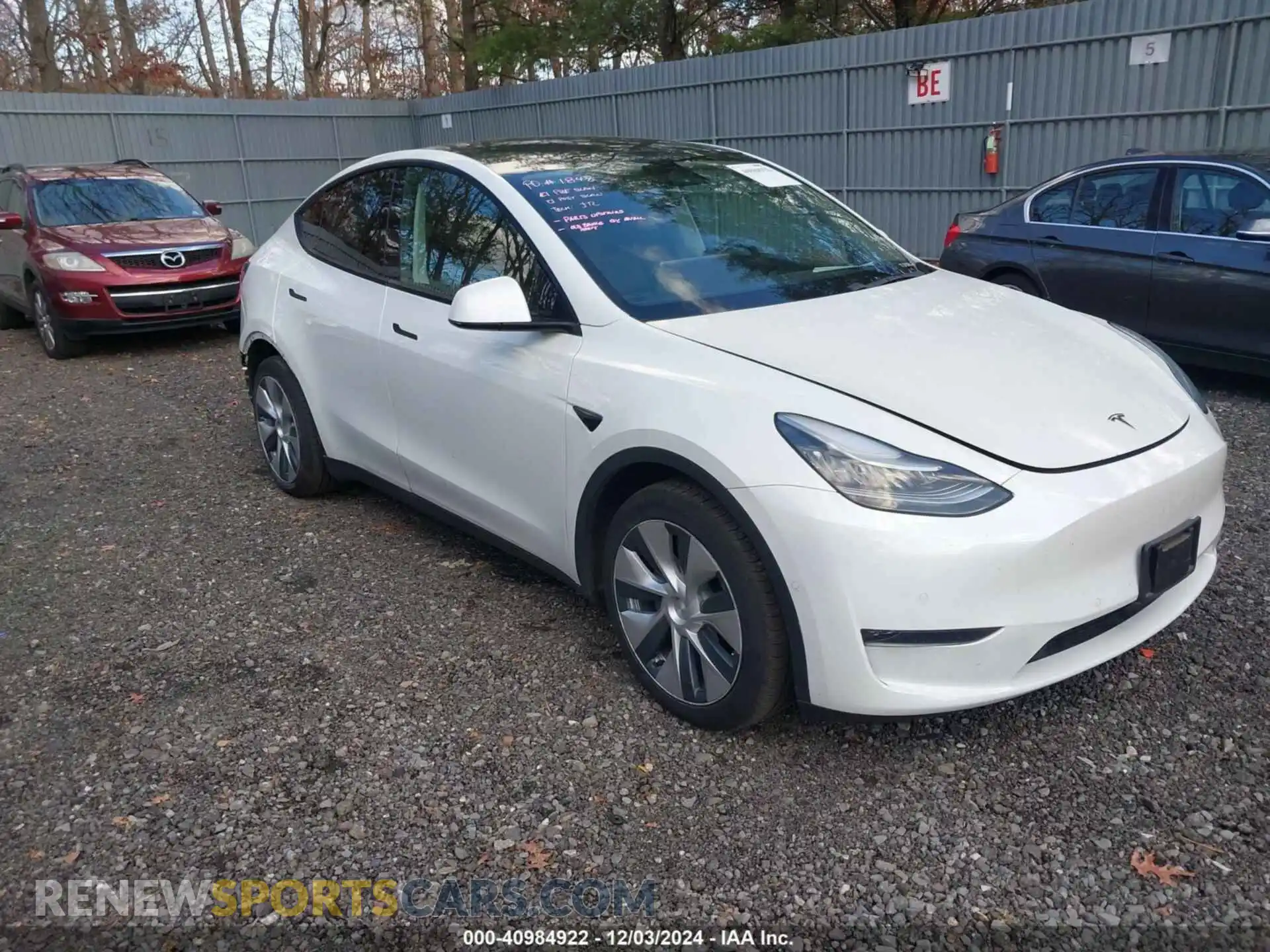 1 Photograph of a damaged car 5YJYGDEE2LF035929 TESLA MODEL Y 2020