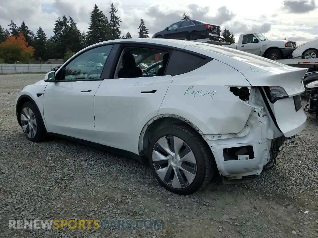 2 Photograph of a damaged car 5YJYGDEE2LF050558 TESLA MODEL Y 2020