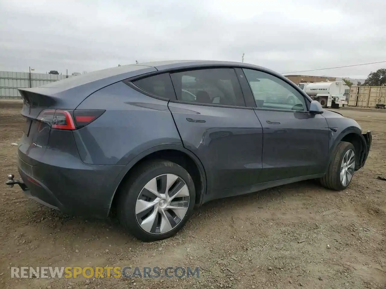 3 Photograph of a damaged car 5YJYGDEE2LF055095 TESLA MODEL Y 2020