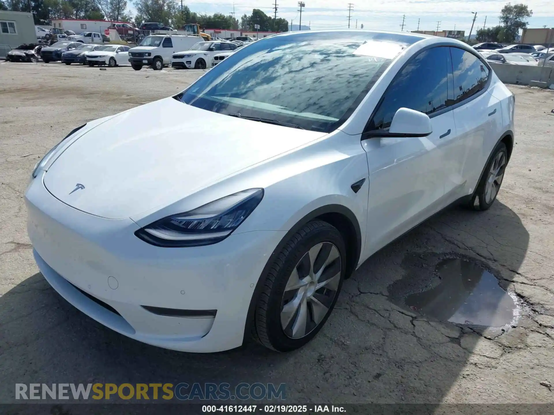 2 Photograph of a damaged car 5YJYGDEE2LF057803 TESLA MODEL Y 2020