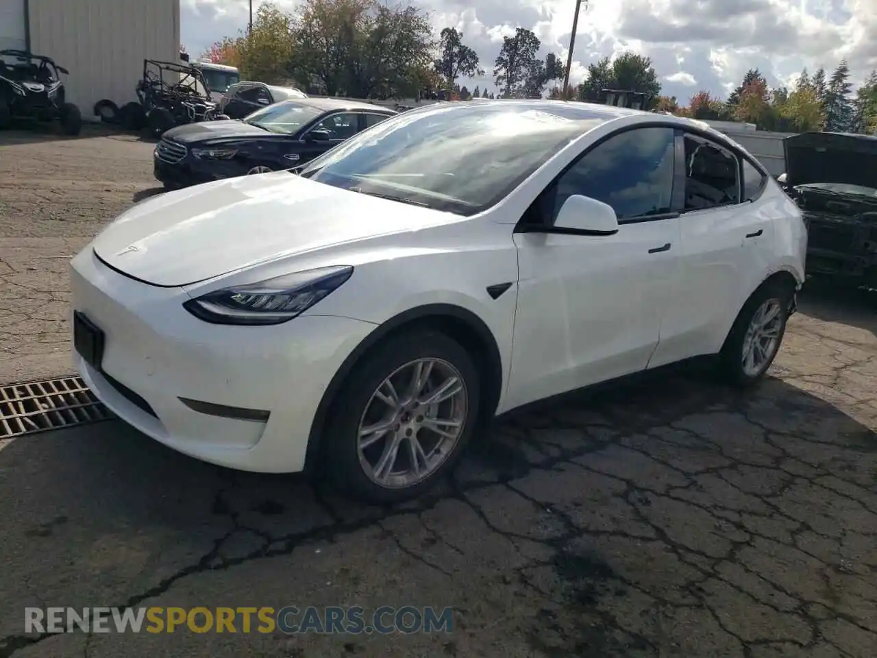 1 Photograph of a damaged car 5YJYGDEE3LF014216 TESLA MODEL Y 2020