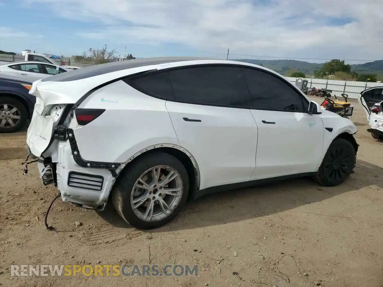 3 Photograph of a damaged car 5YJYGDEE3LF019660 TESLA MODEL Y 2020