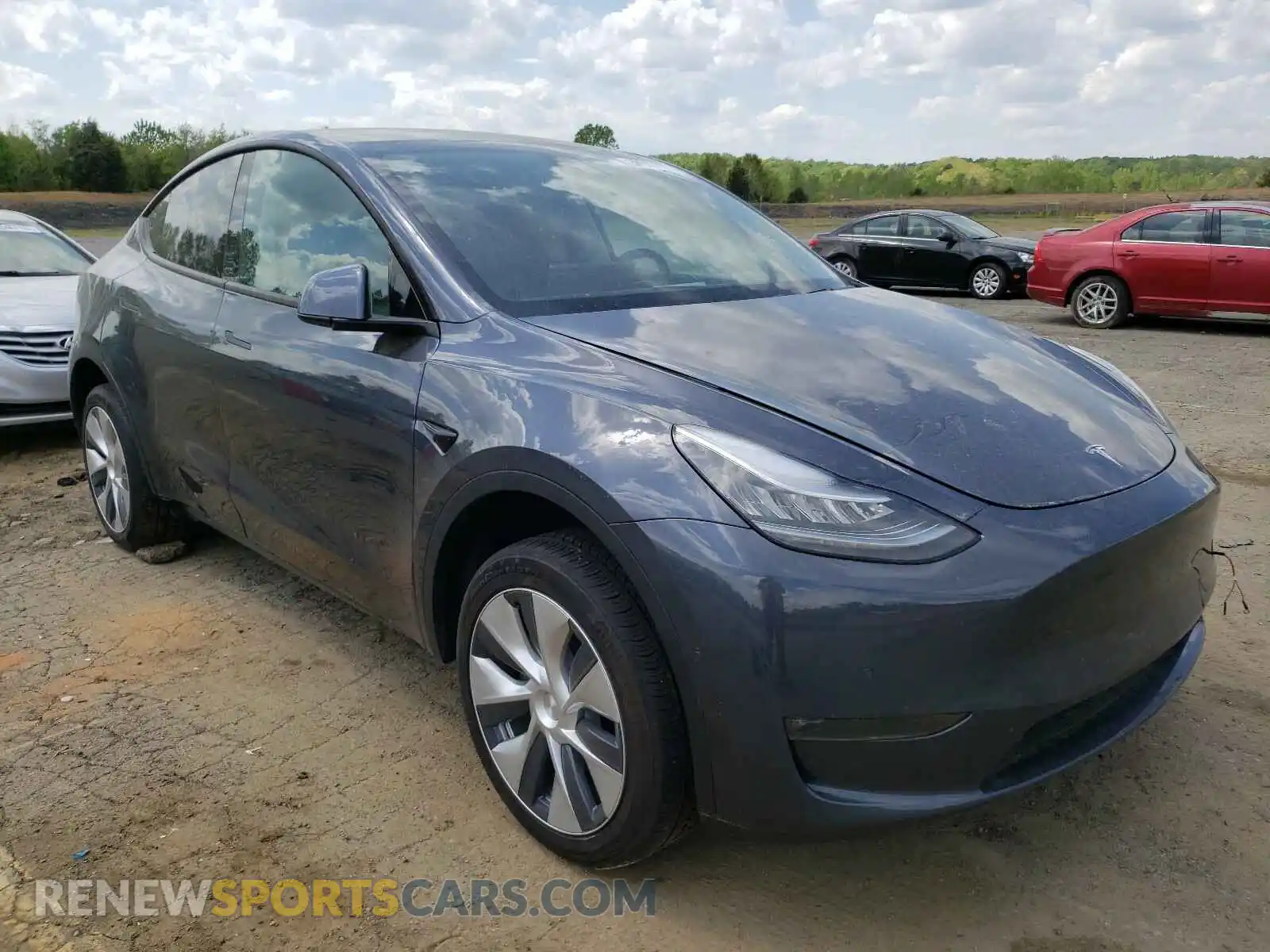 1 Photograph of a damaged car 5YJYGDEE3LF025989 TESLA MODEL Y 2020
