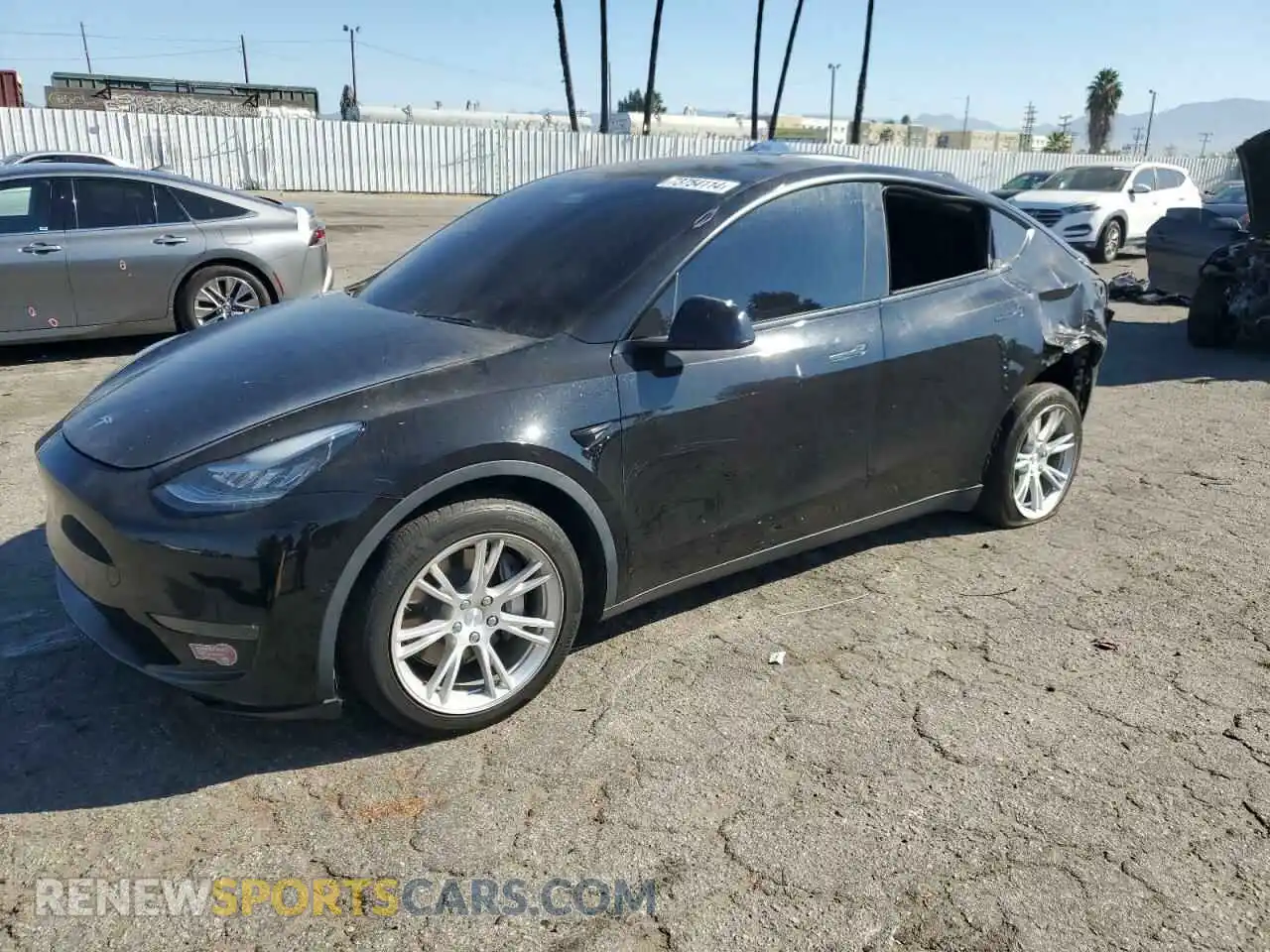 1 Photograph of a damaged car 5YJYGDEE3LF051119 TESLA MODEL Y 2020