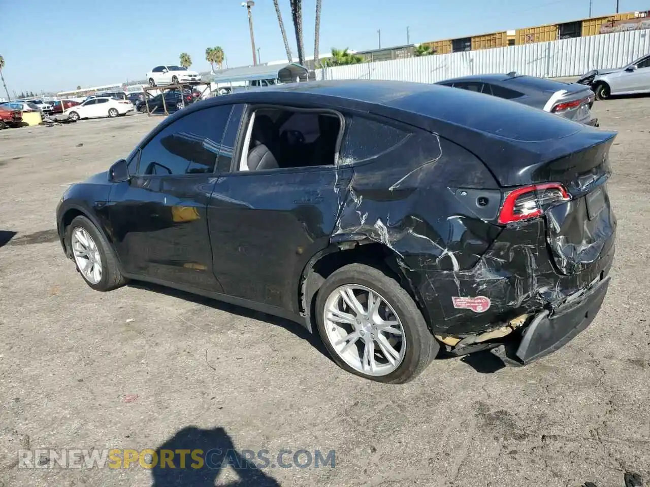 2 Photograph of a damaged car 5YJYGDEE3LF051119 TESLA MODEL Y 2020