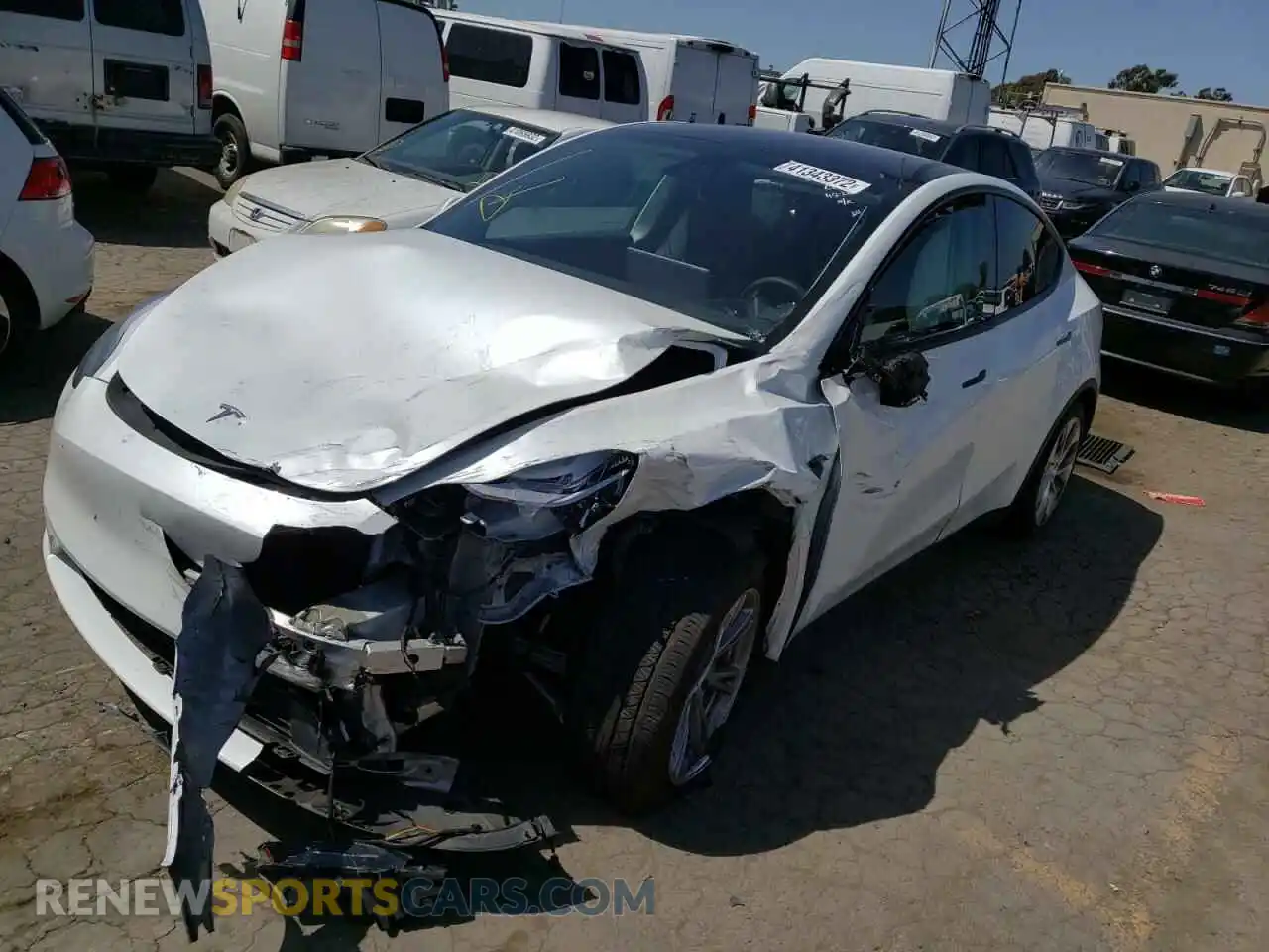 2 Photograph of a damaged car 5YJYGDEE3LF054361 TESLA MODEL Y 2020