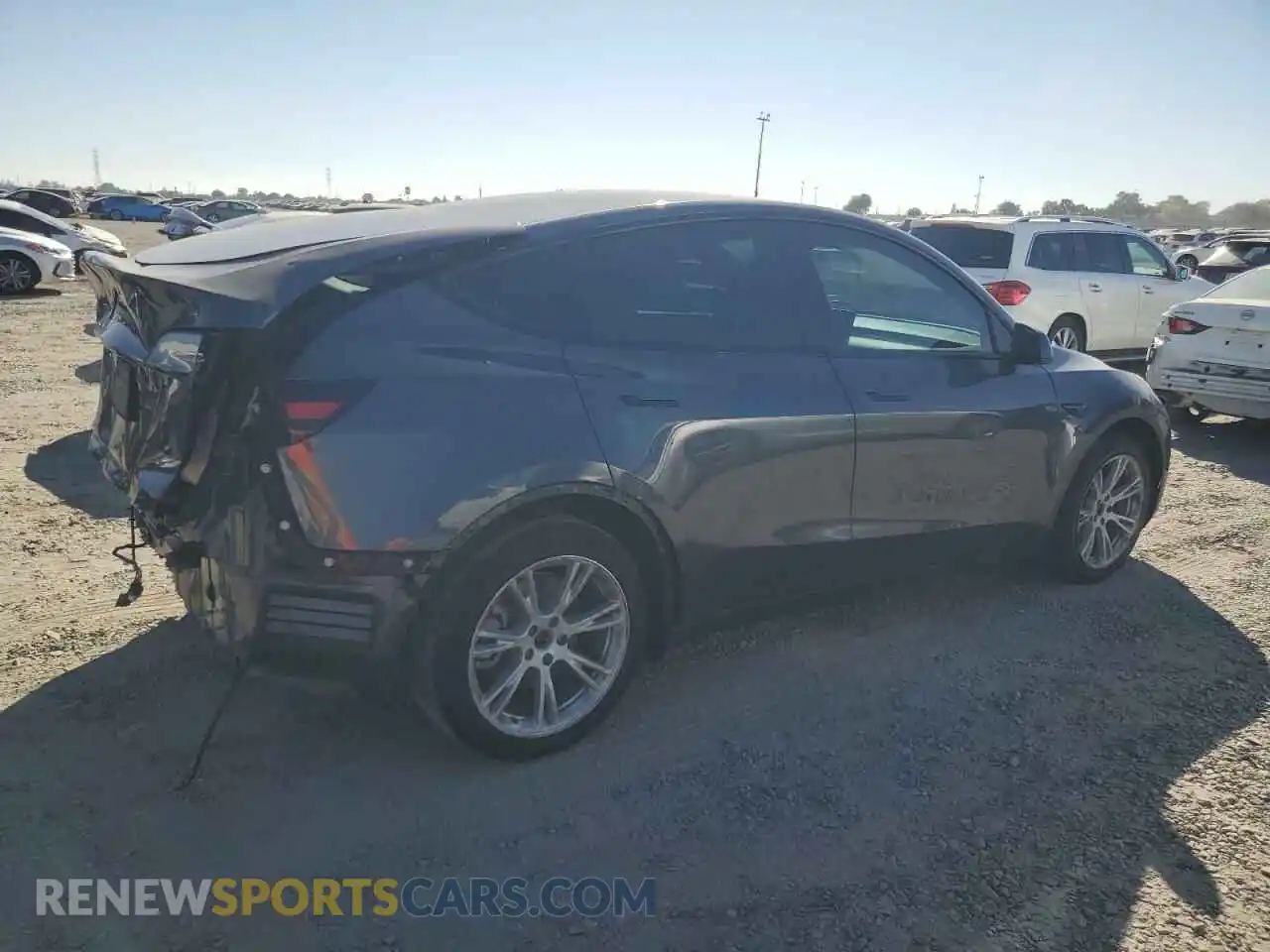 3 Photograph of a damaged car 5YJYGDEE4LF006173 TESLA MODEL Y 2020