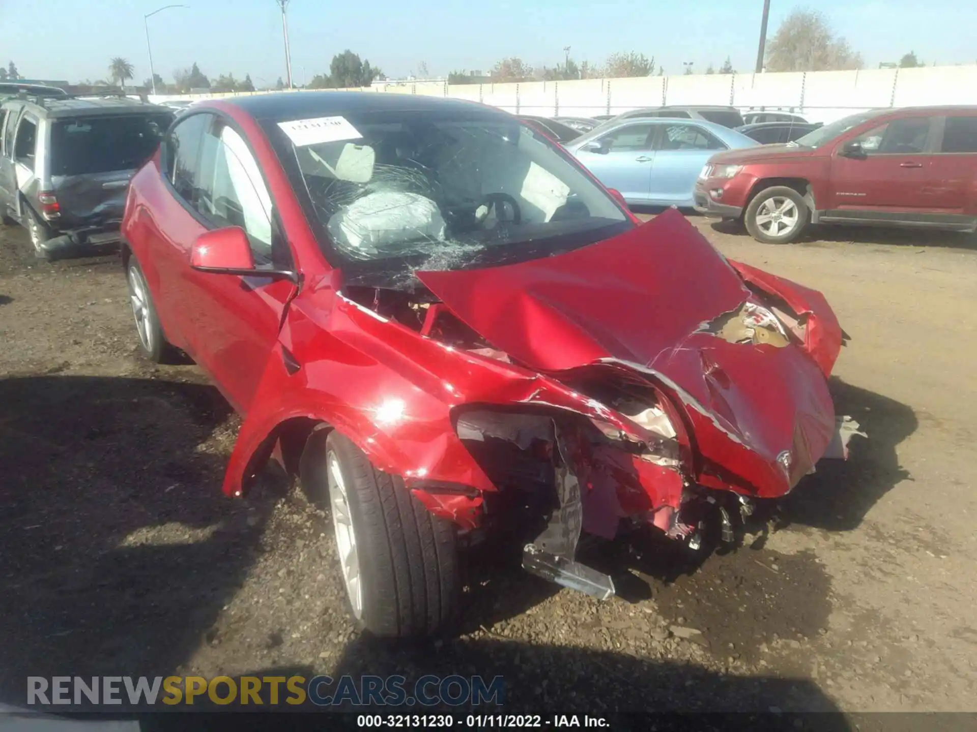 1 Photograph of a damaged car 5YJYGDEE4LF010112 TESLA MODEL Y 2020