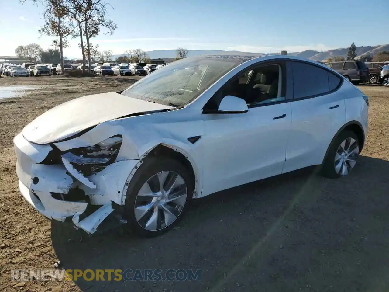1 Photograph of a damaged car 5YJYGDEE4LF015455 TESLA MODEL Y 2020