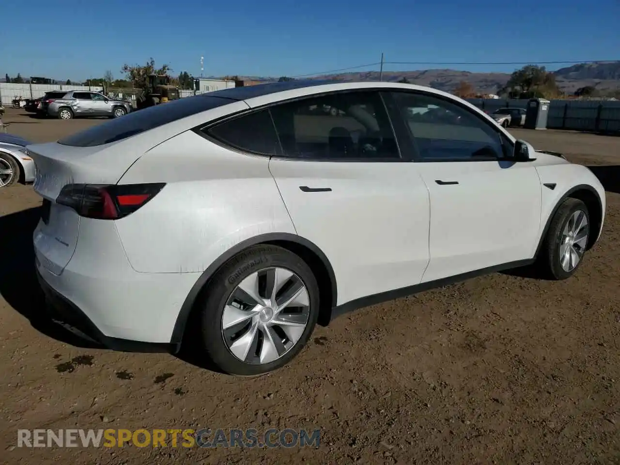 3 Photograph of a damaged car 5YJYGDEE4LF015455 TESLA MODEL Y 2020