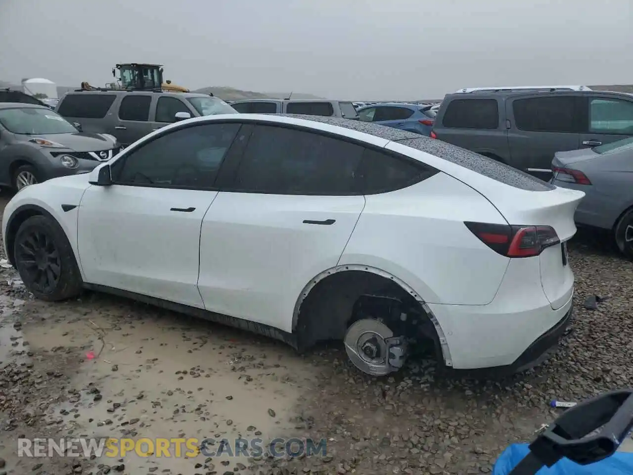 2 Photograph of a damaged car 5YJYGDEE4LF052702 TESLA MODEL Y 2020