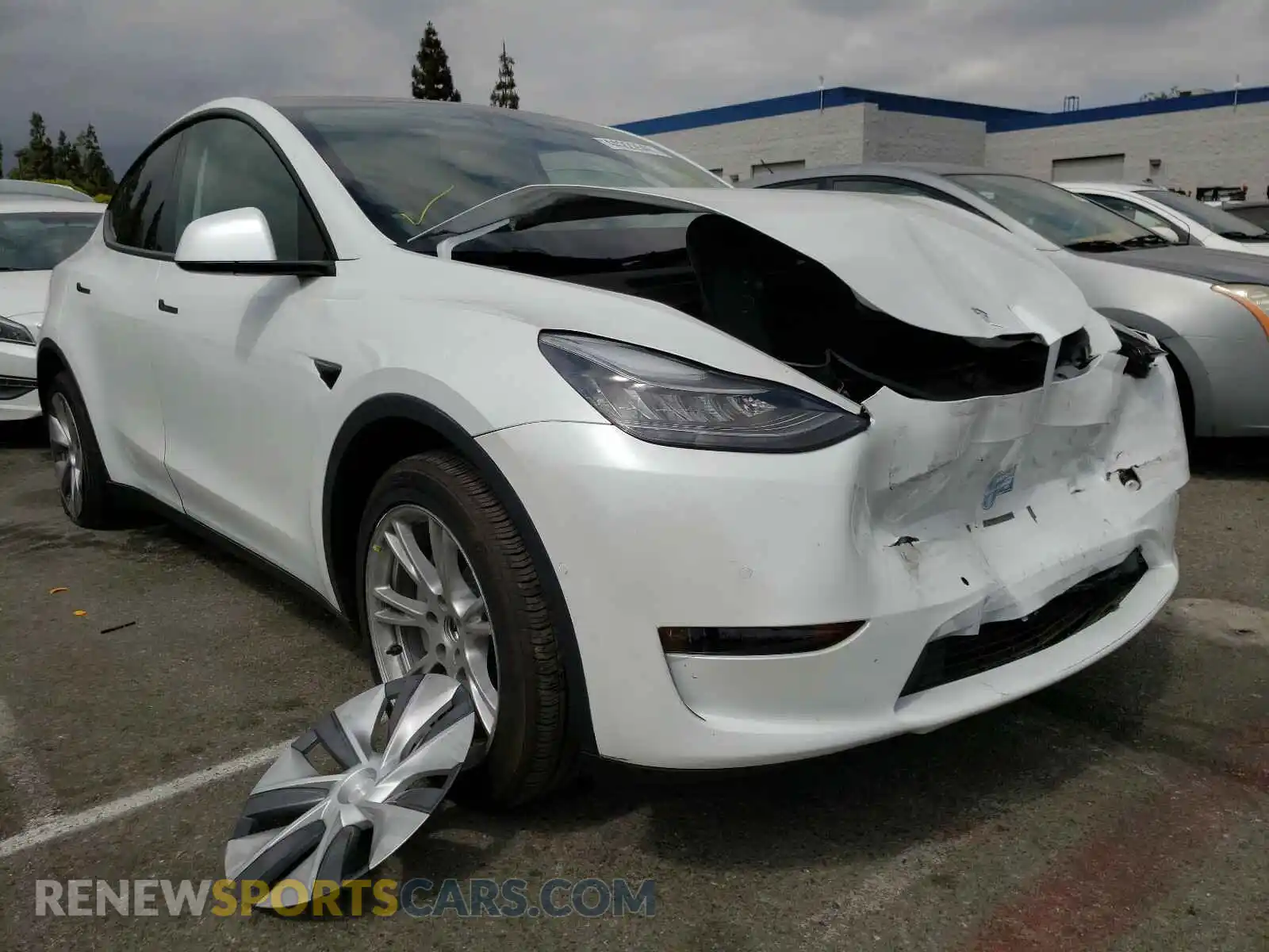 1 Photograph of a damaged car 5YJYGDEE4LF054689 TESLA MODEL Y 2020
