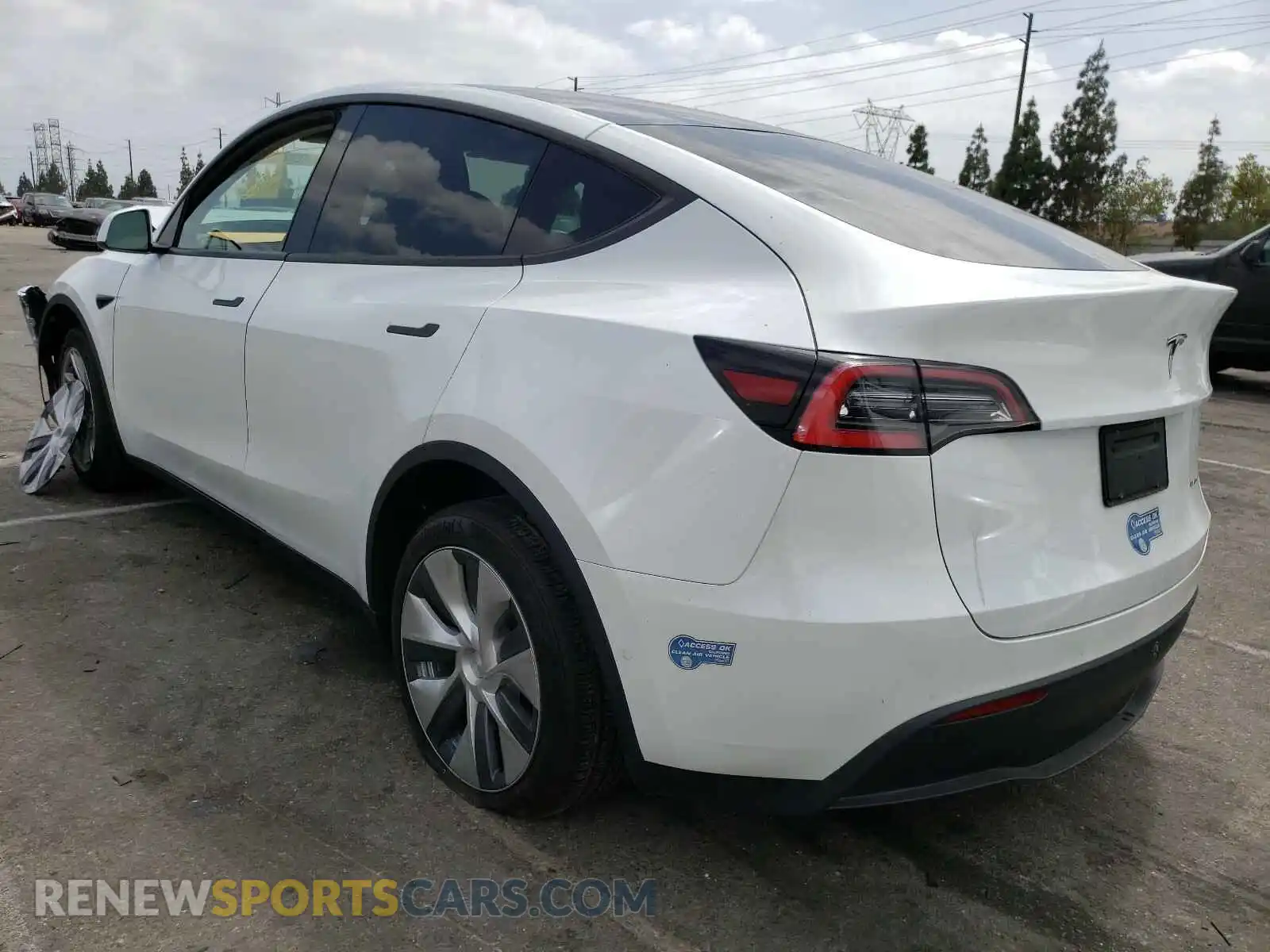 3 Photograph of a damaged car 5YJYGDEE4LF054689 TESLA MODEL Y 2020
