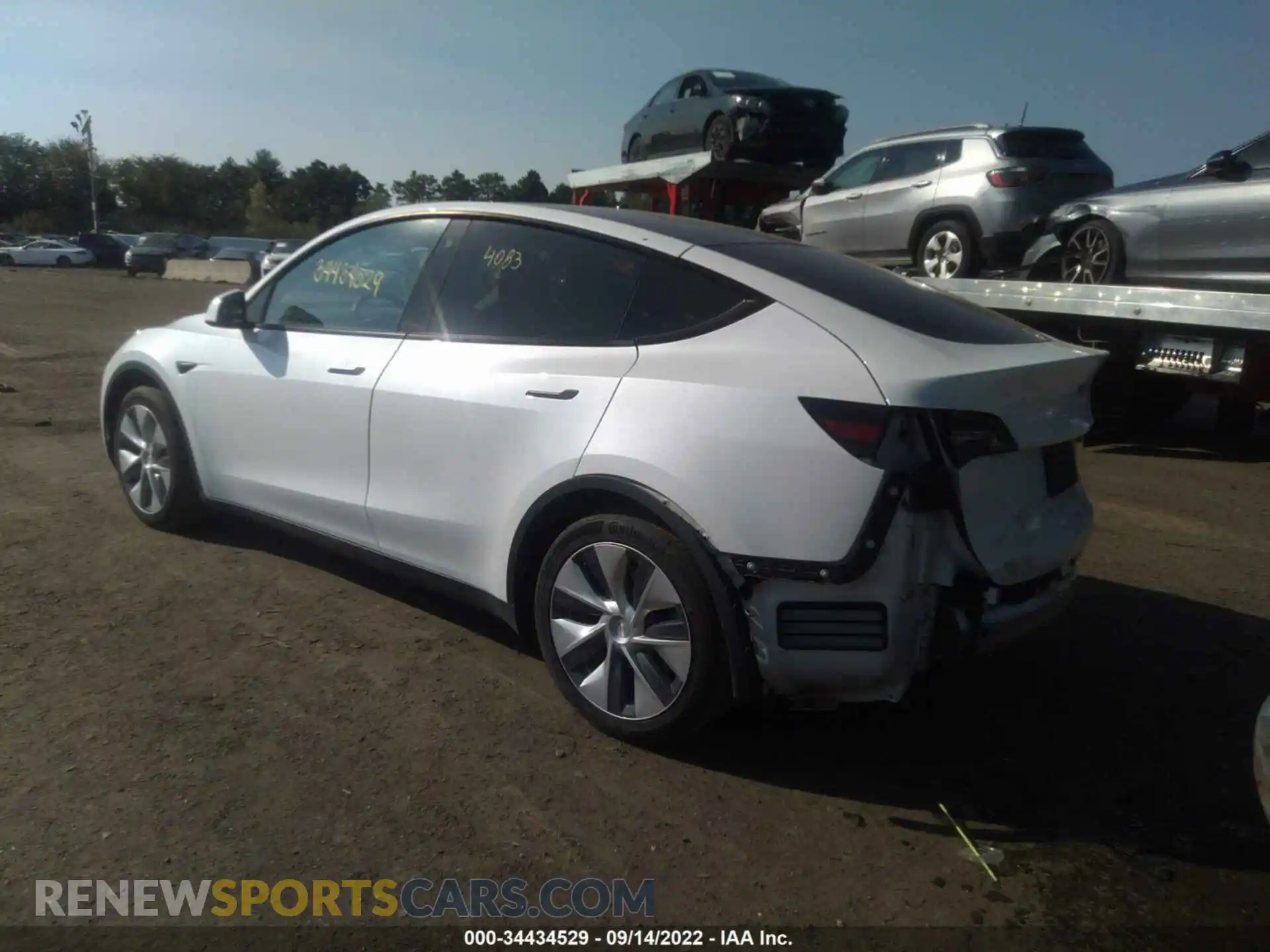 3 Photograph of a damaged car 5YJYGDEE5LF032023 TESLA MODEL Y 2020