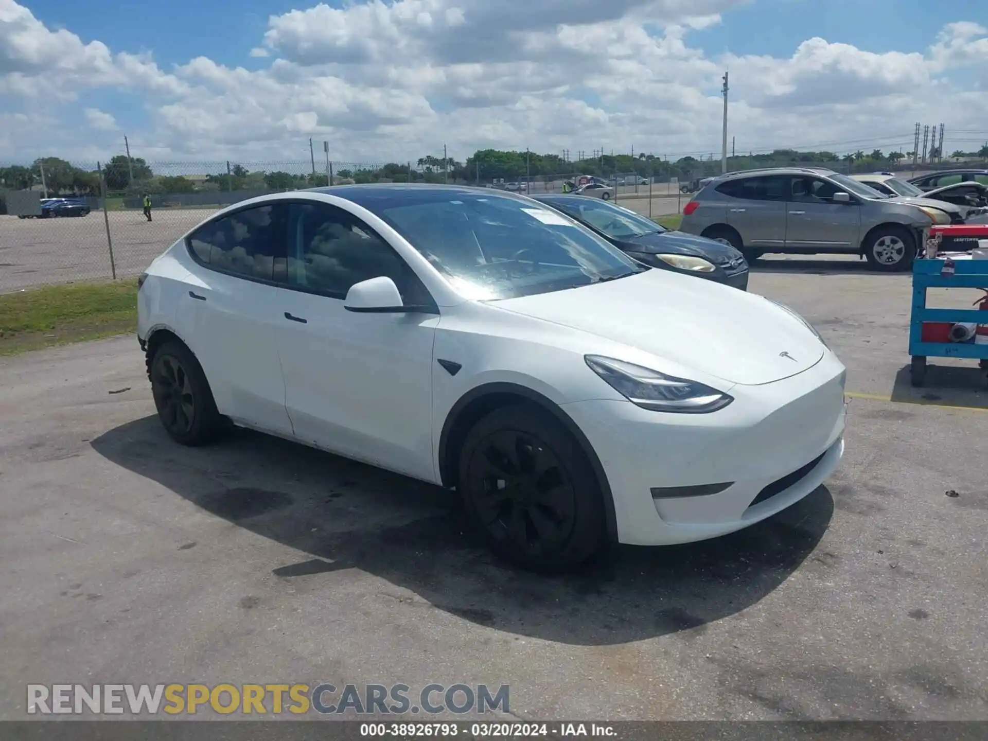 1 fotografías del automóvil dañado 5YJYGDEE5LF039781 TESLA MODEL Y 2020