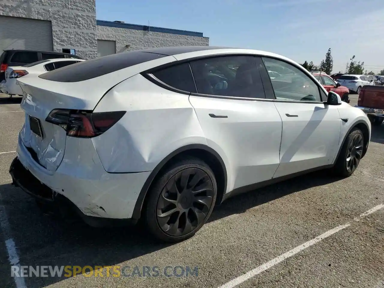3 Photograph of a damaged car 5YJYGDEE5LF040459 TESLA MODEL Y 2020