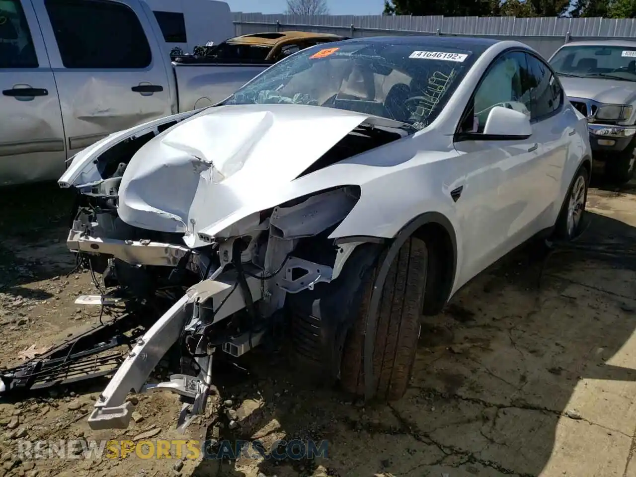 2 Photograph of a damaged car 5YJYGDEE5LF048190 TESLA MODEL Y 2020