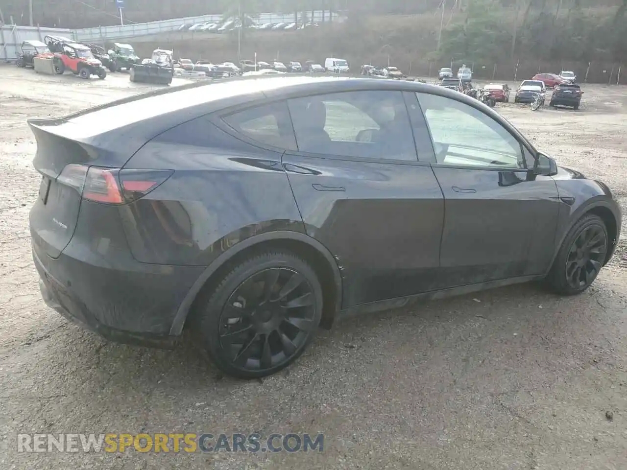 3 Фотография поврежденного автомобиля 5YJYGDEE5LF048335 TESLA MODEL Y 2020