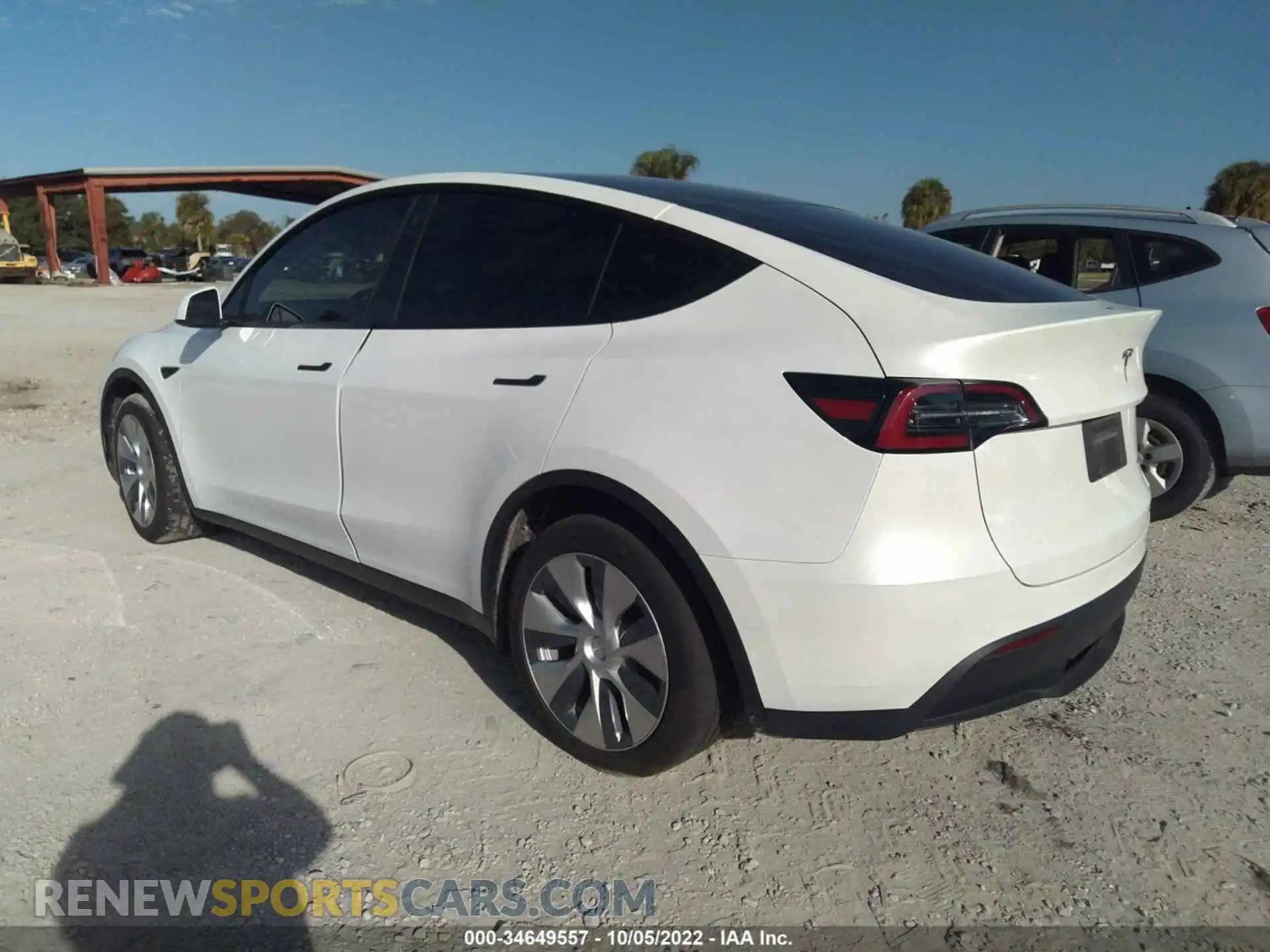 3 Photograph of a damaged car 5YJYGDEE6LF035092 TESLA MODEL Y 2020