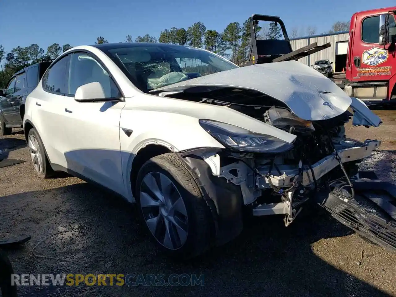 1 Photograph of a damaged car 5YJYGDEE6LF039613 TESLA MODEL Y 2020