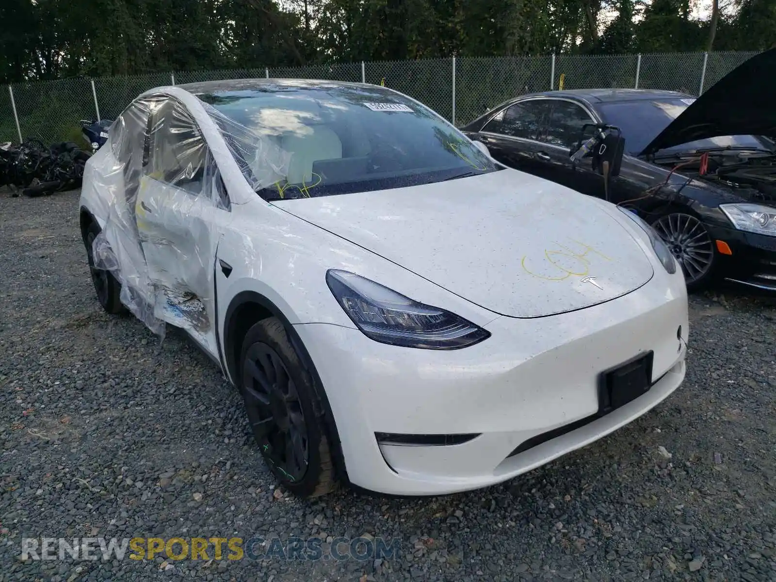 1 Photograph of a damaged car 5YJYGDEE6LF046044 TESLA MODEL Y 2020