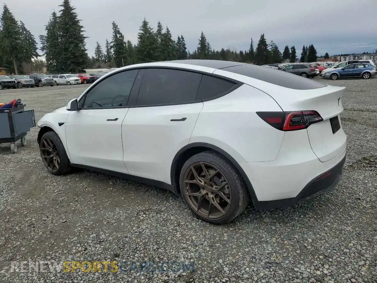 2 Photograph of a damaged car 5YJYGDEE6LF056900 TESLA MODEL Y 2020