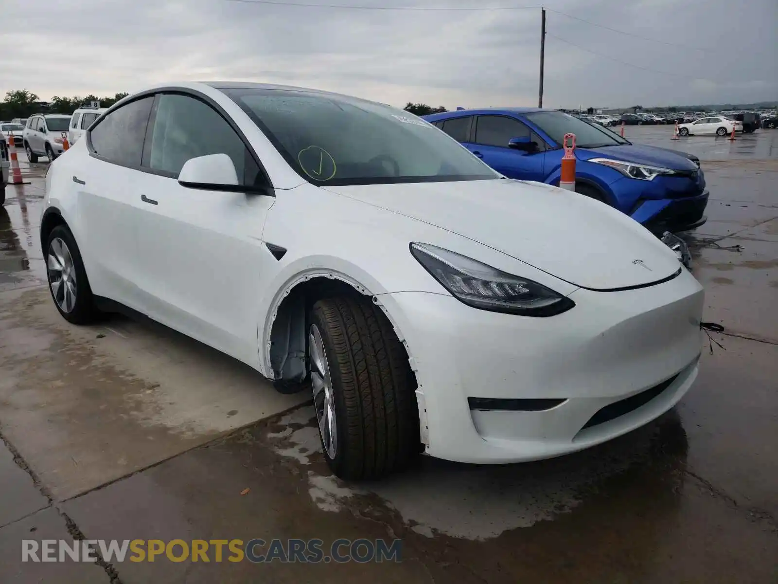 1 Photograph of a damaged car 5YJYGDEE7LF013294 TESLA MODEL Y 2020