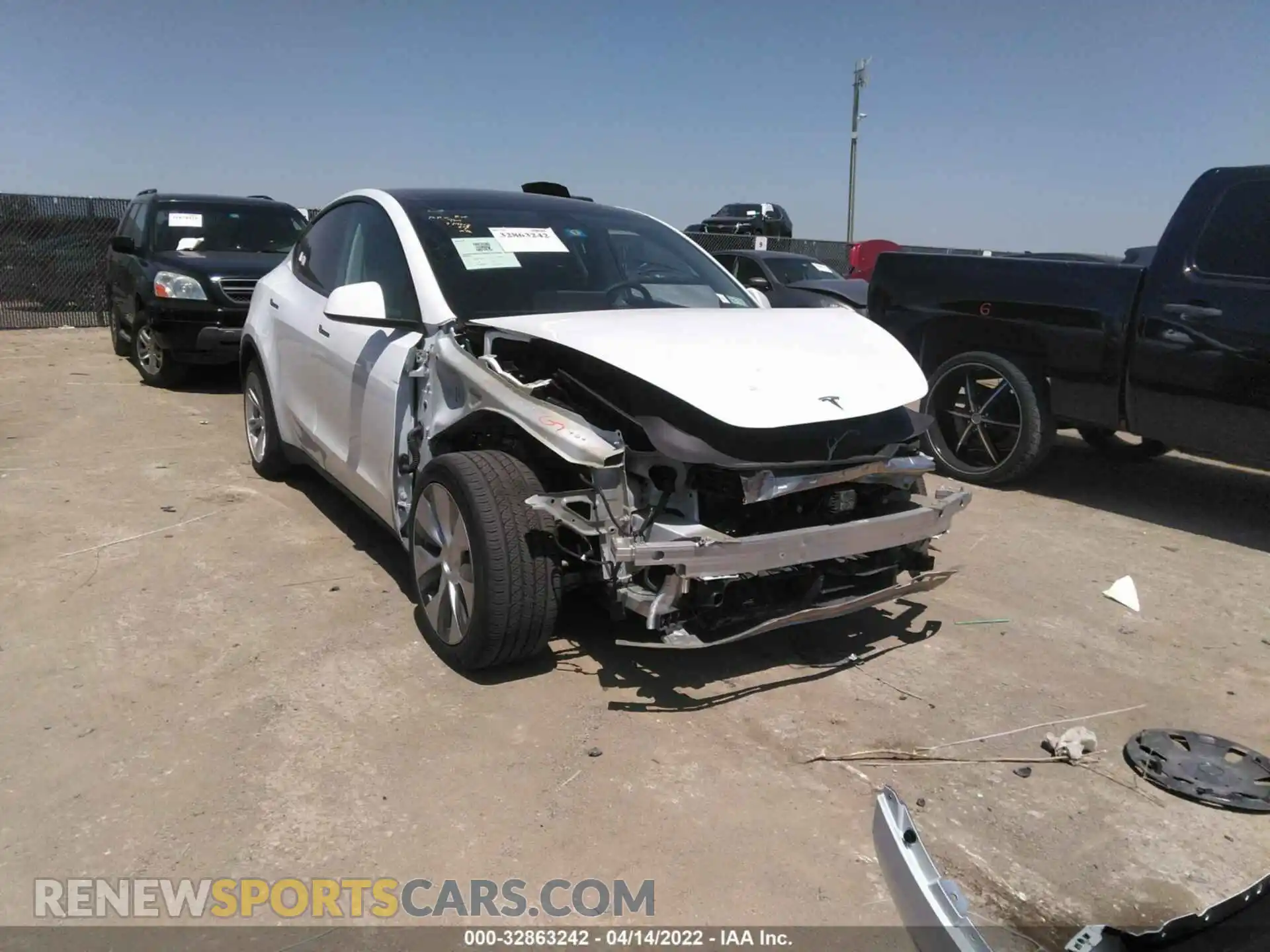 1 Photograph of a damaged car 5YJYGDEE7LF026367 TESLA MODEL Y 2020
