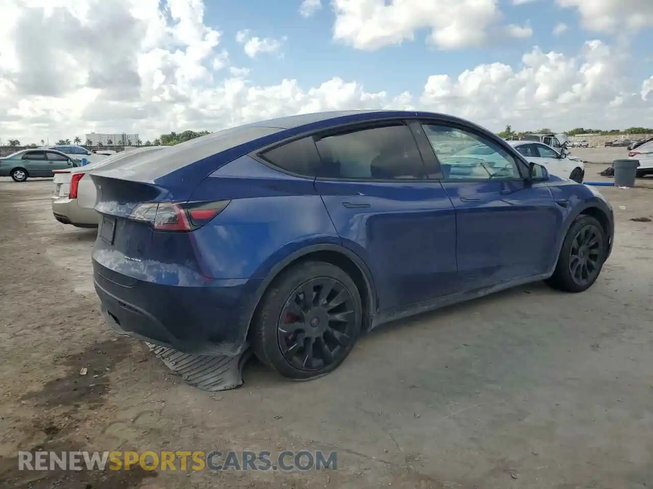 3 Photograph of a damaged car 5YJYGDEE7LF038244 TESLA MODEL Y 2020