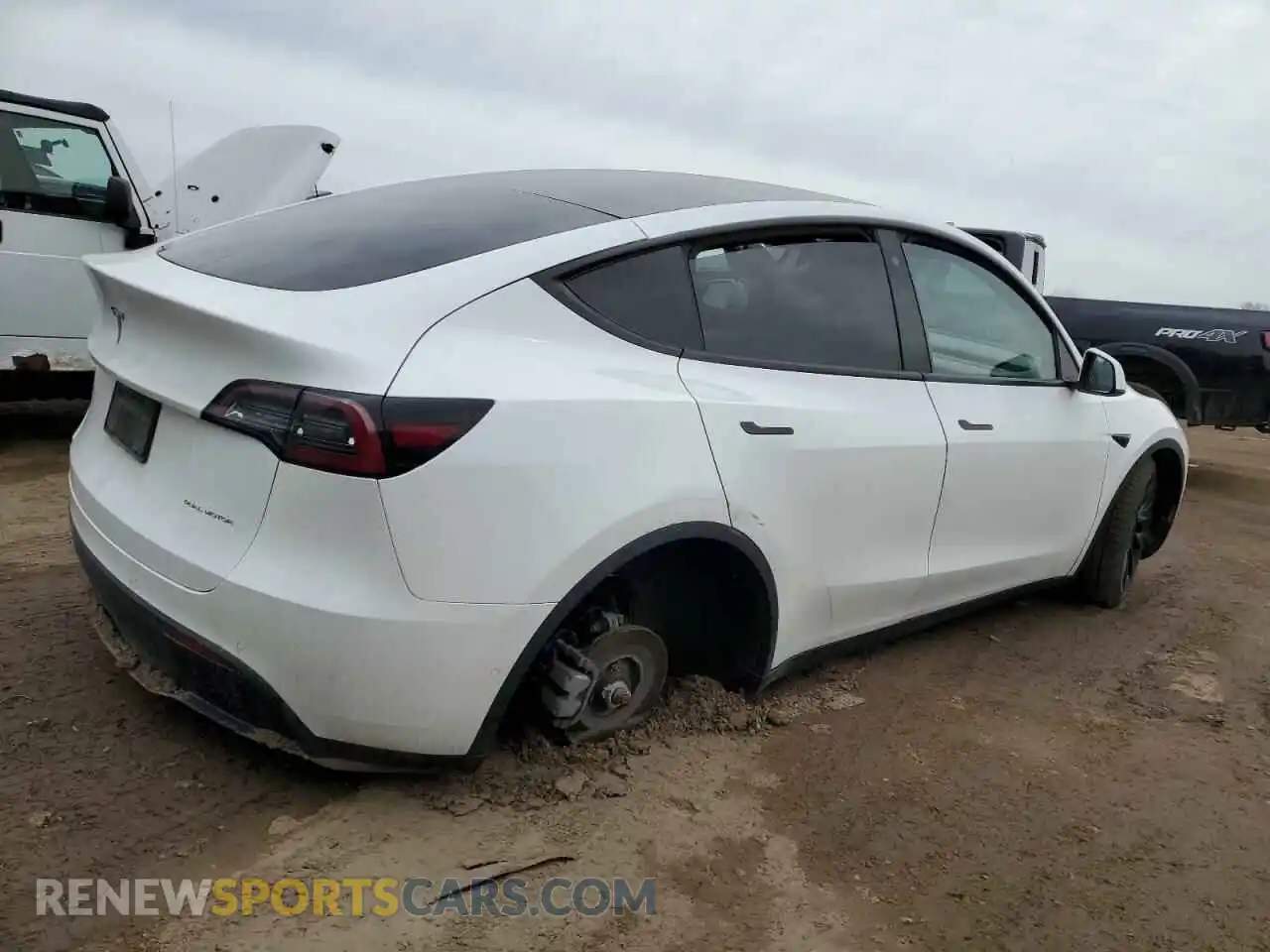 3 Photograph of a damaged car 5YJYGDEE8LF008346 TESLA MODEL Y 2020
