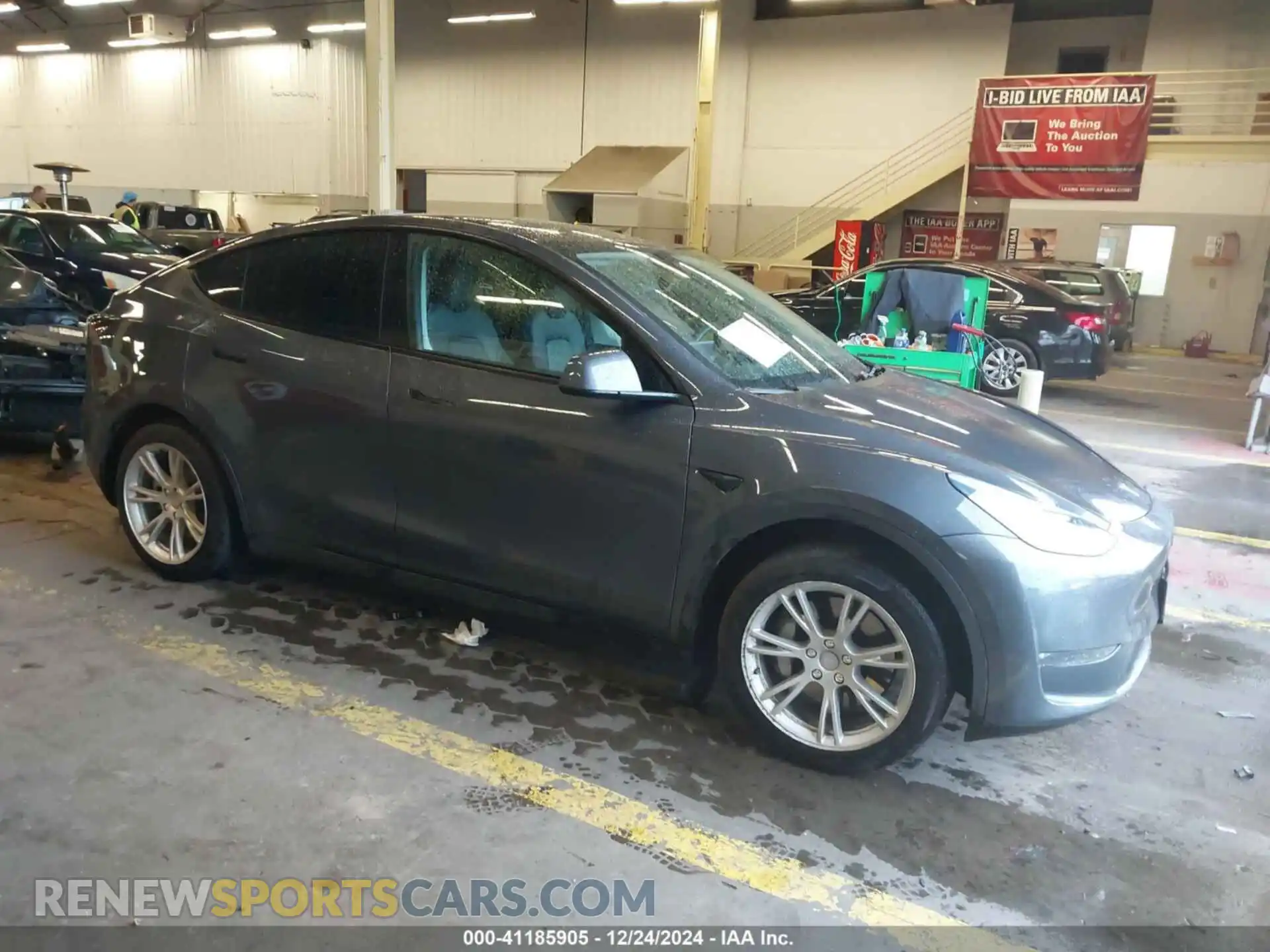 1 Photograph of a damaged car 5YJYGDEE8LF008945 TESLA MODEL Y 2020