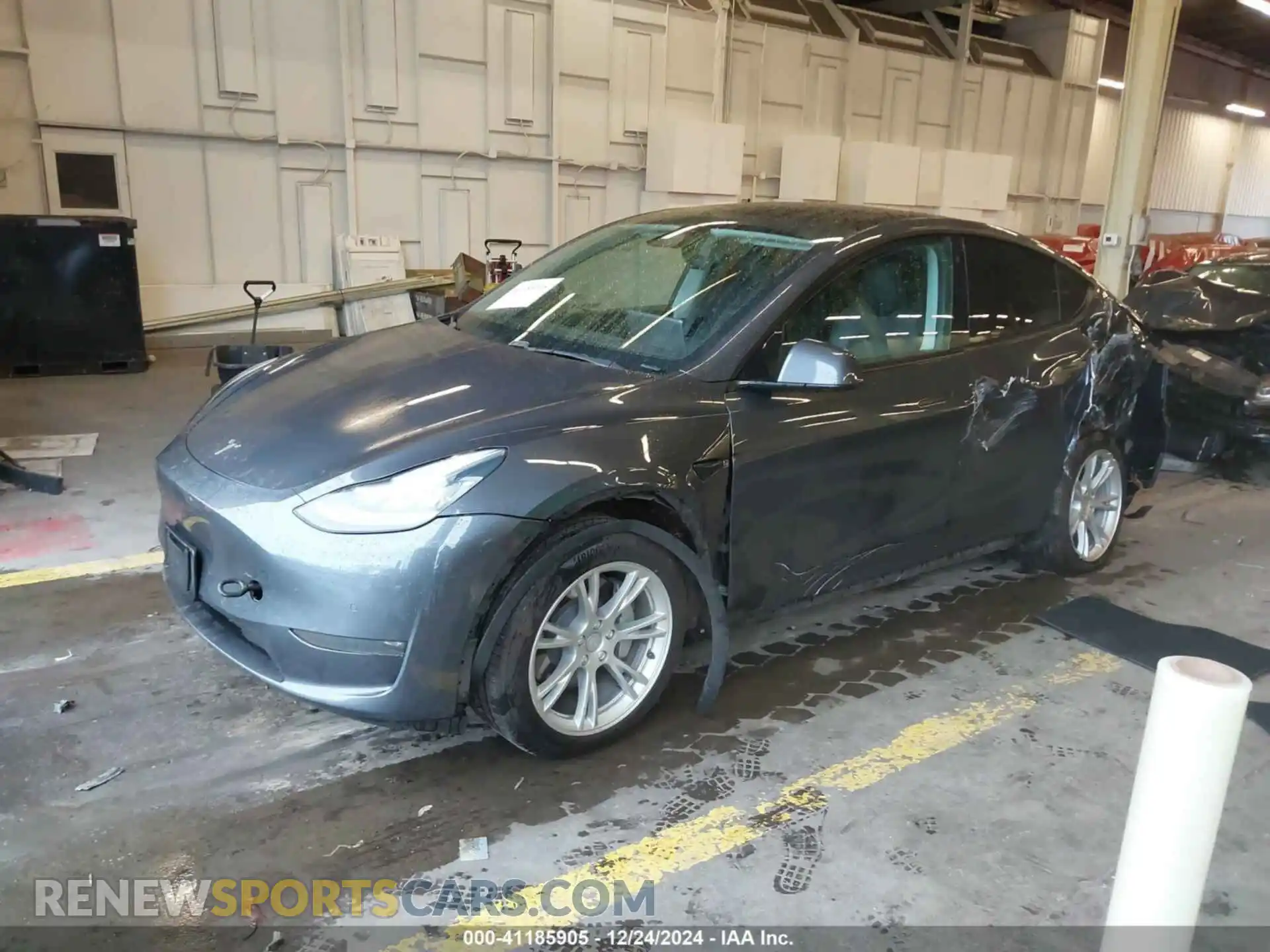 2 Photograph of a damaged car 5YJYGDEE8LF008945 TESLA MODEL Y 2020