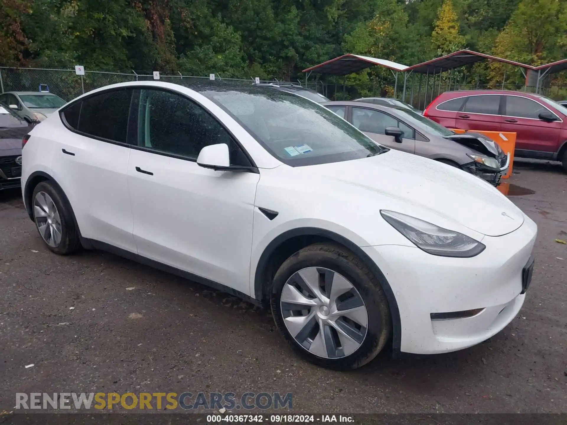 1 Photograph of a damaged car 5YJYGDEE8LF017032 TESLA MODEL Y 2020
