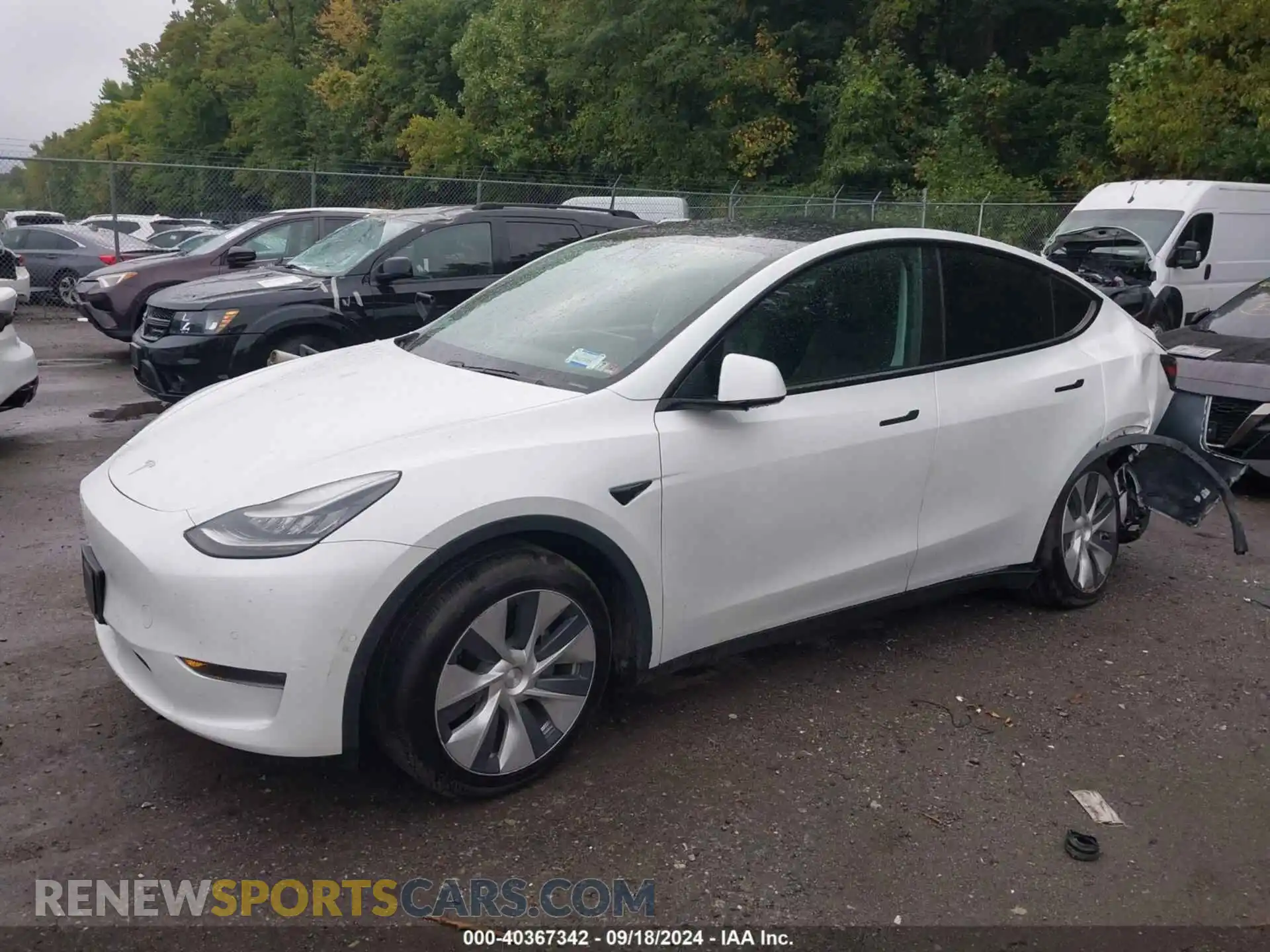 2 Photograph of a damaged car 5YJYGDEE8LF017032 TESLA MODEL Y 2020
