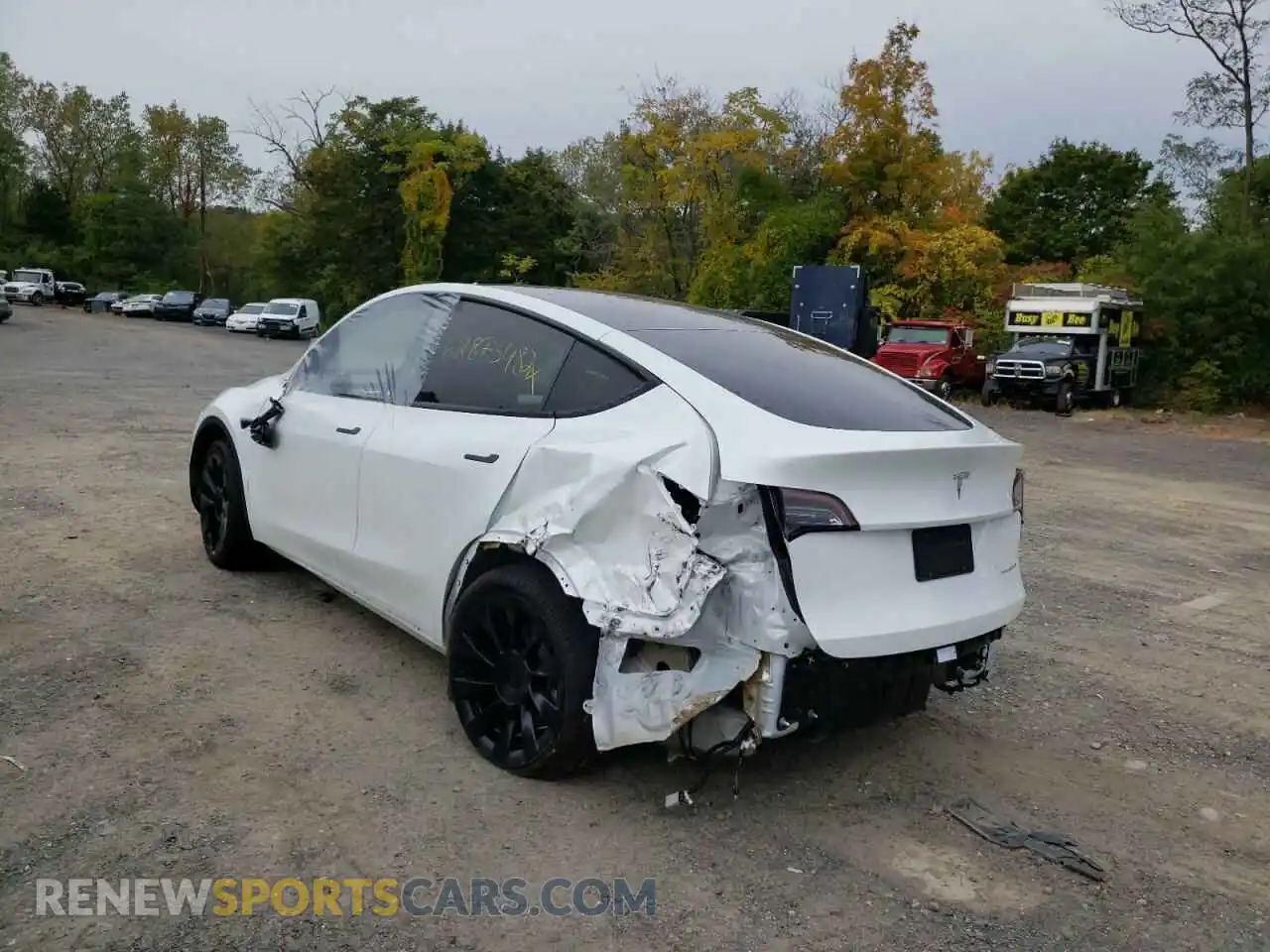 3 Photograph of a damaged car 5YJYGDEE8LF021985 TESLA MODEL Y 2020