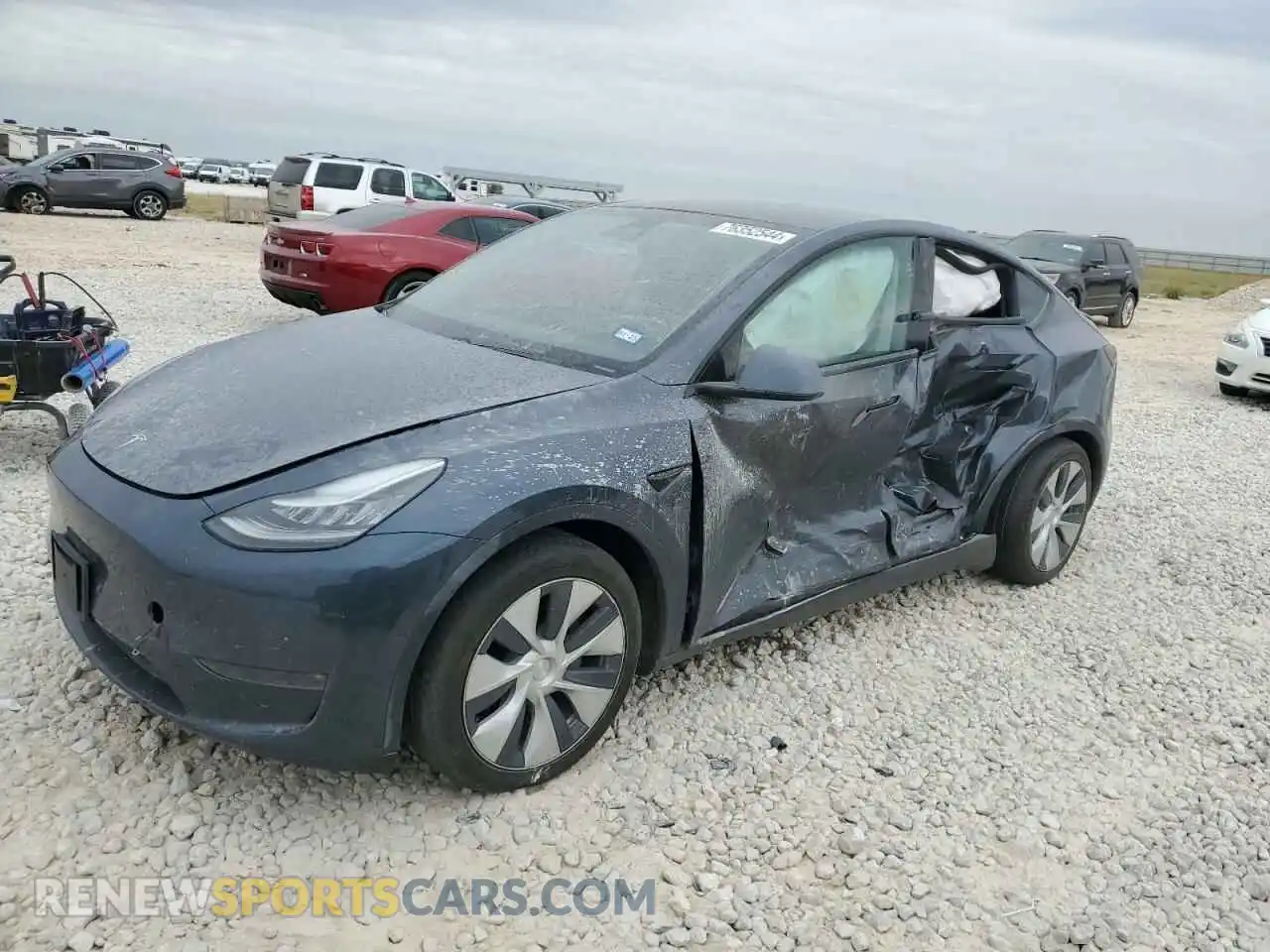 1 Photograph of a damaged car 5YJYGDEE8LF025163 TESLA MODEL Y 2020