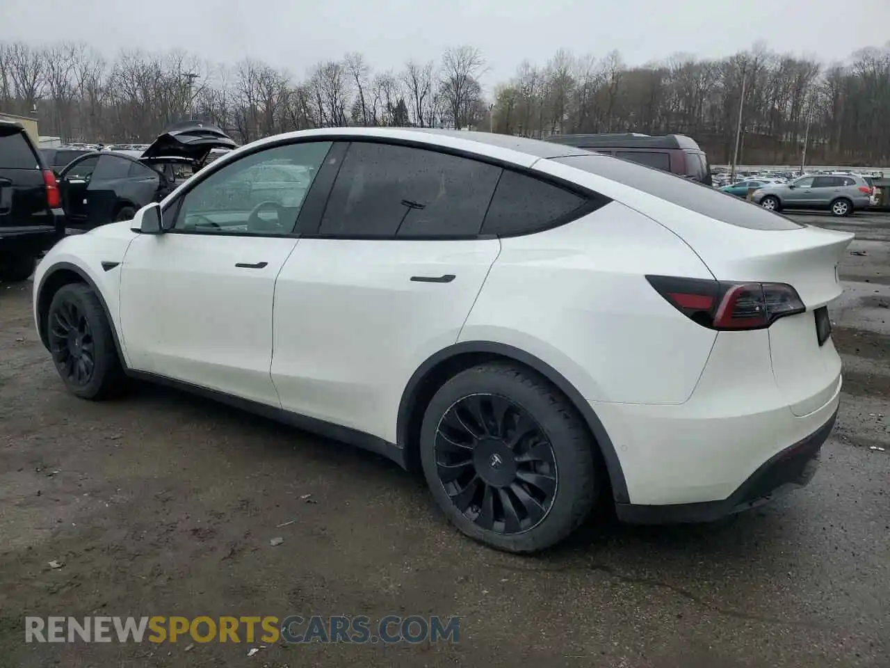 2 Photograph of a damaged car 5YJYGDEE8LF026104 TESLA MODEL Y 2020