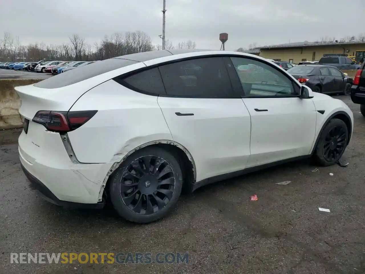 3 Photograph of a damaged car 5YJYGDEE8LF026104 TESLA MODEL Y 2020