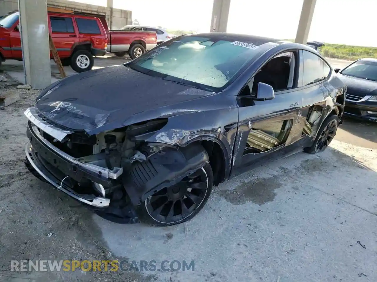 2 Photograph of a damaged car 5YJYGDEE8LF029309 TESLA MODEL Y 2020