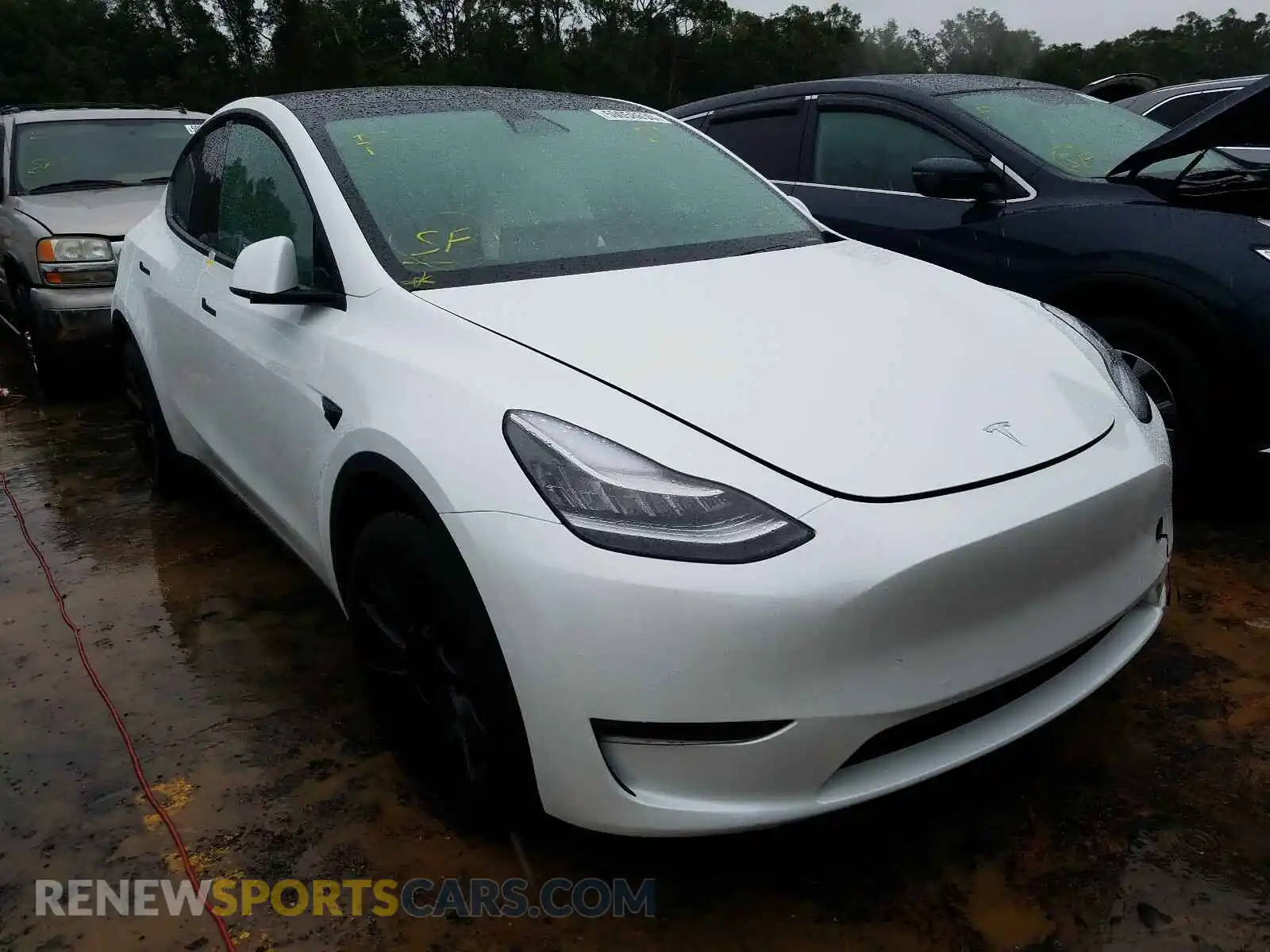 1 Photograph of a damaged car 5YJYGDEE8LF034770 TESLA MODEL Y 2020