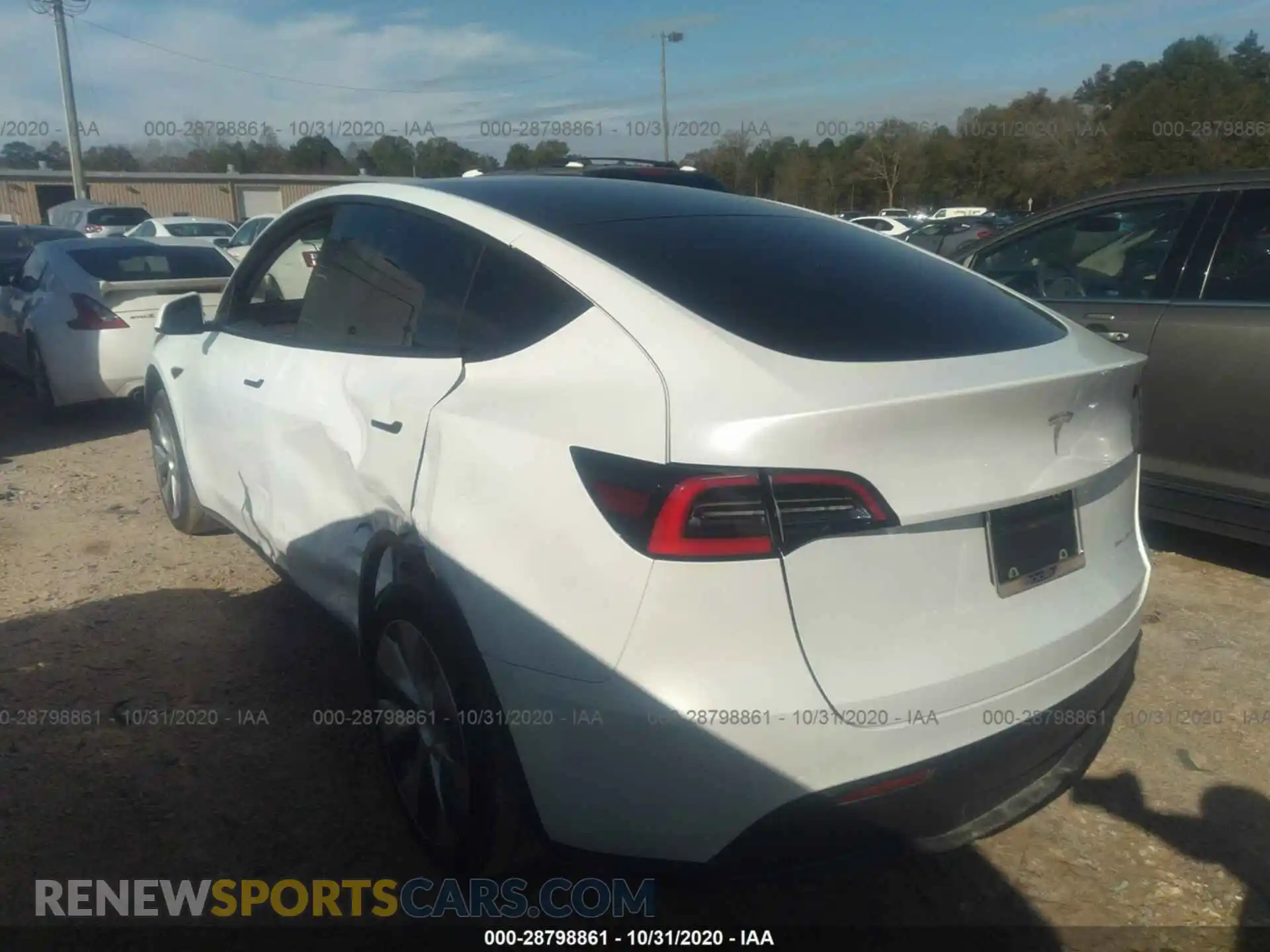 3 Photograph of a damaged car 5YJYGDEE8LF050452 TESLA MODEL Y 2020