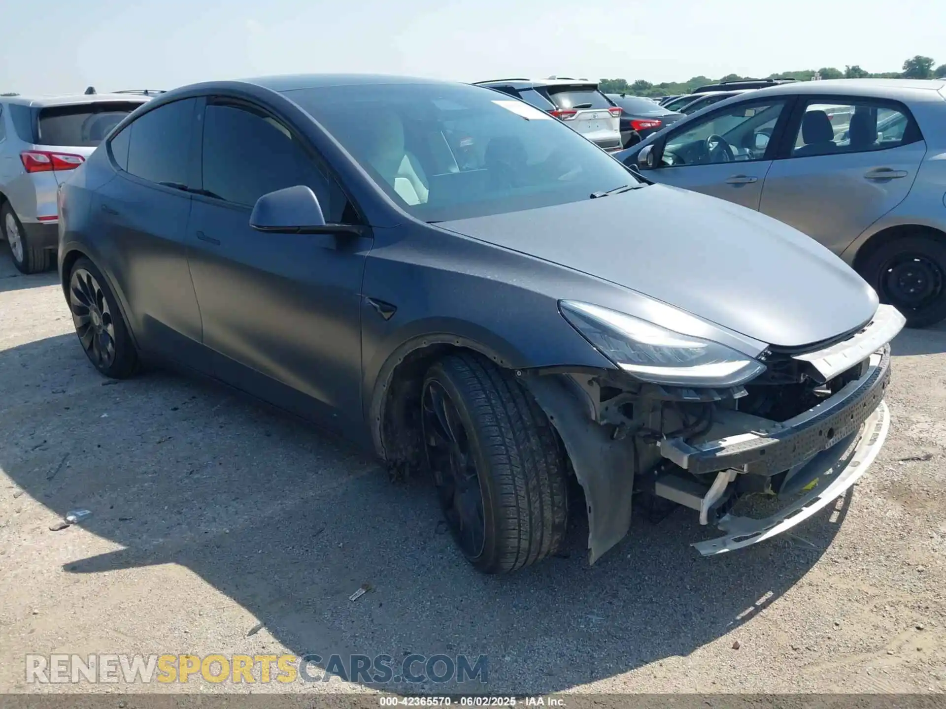 1 Photograph of a damaged car 5YJYGDEE9LF032381 TESLA MODEL Y 2020