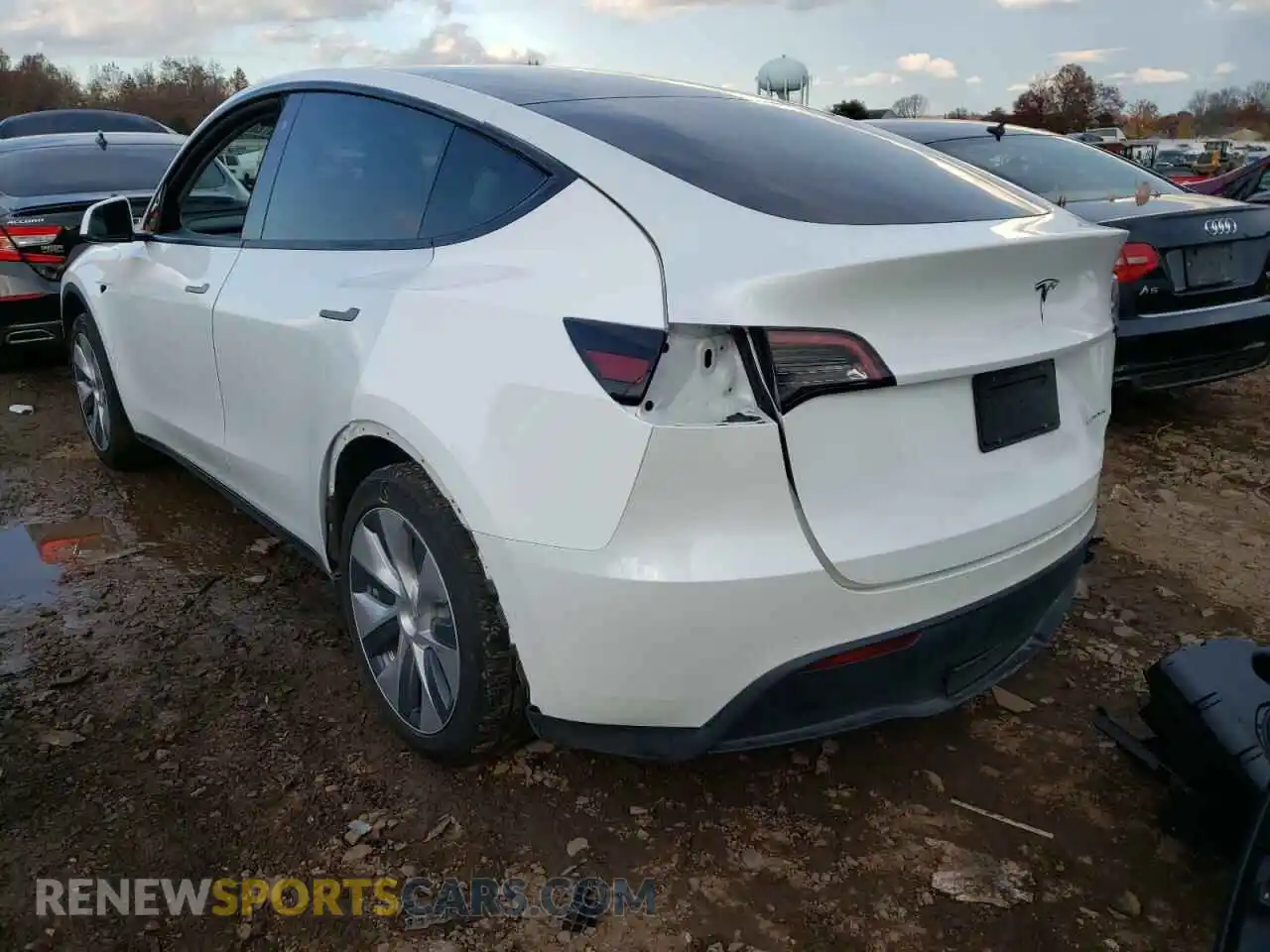 3 Photograph of a damaged car 5YJYGDEE9LF043820 TESLA MODEL Y 2020