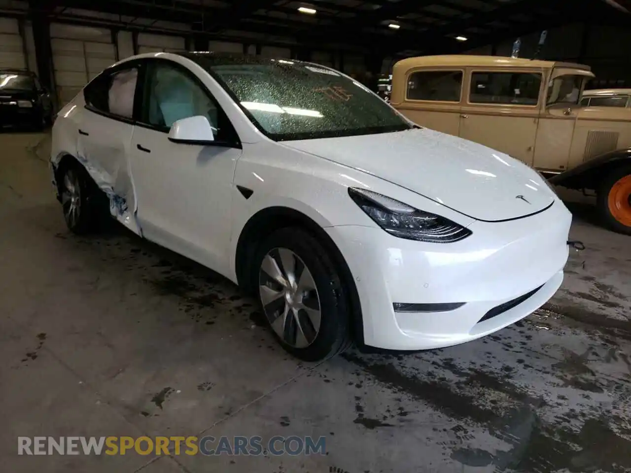1 Photograph of a damaged car 5YJYGDEE9LF044840 TESLA MODEL Y 2020